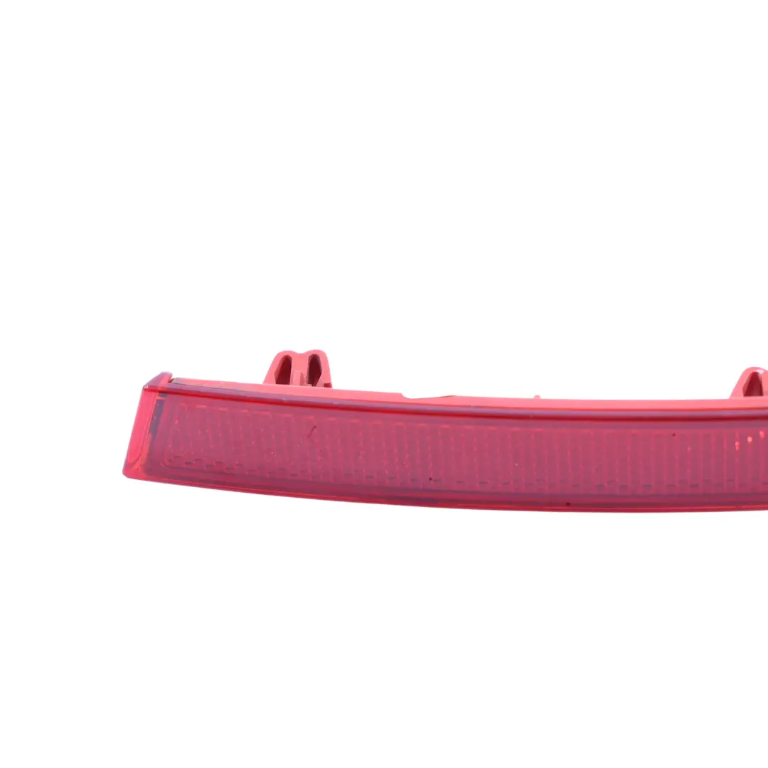 Riflettore Paraurti Posteriore Destro per BMW G32 GT con numero di parte 7391648 BMW G32 GT Riflettore Paraurti Posteriore Destro - SKU 7391648 - Numero di parte 7391648