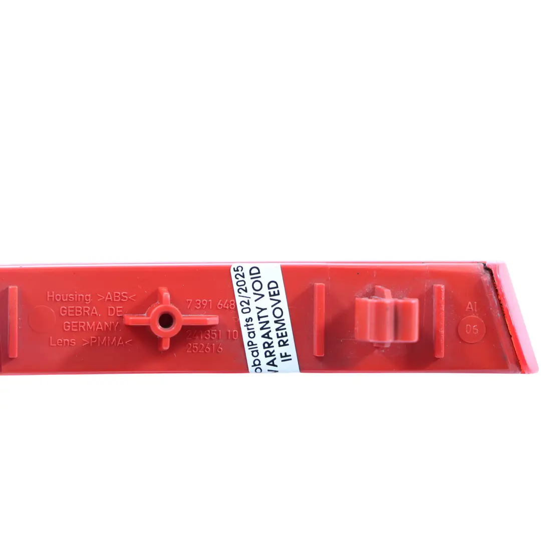 Bumper Reflector Right O/S to BMW G32 GT Rear with Part number 7391648 BMW G32 GT Rear Bumper Reflector Right O/S - SKU 7391648 - Part number 7391648