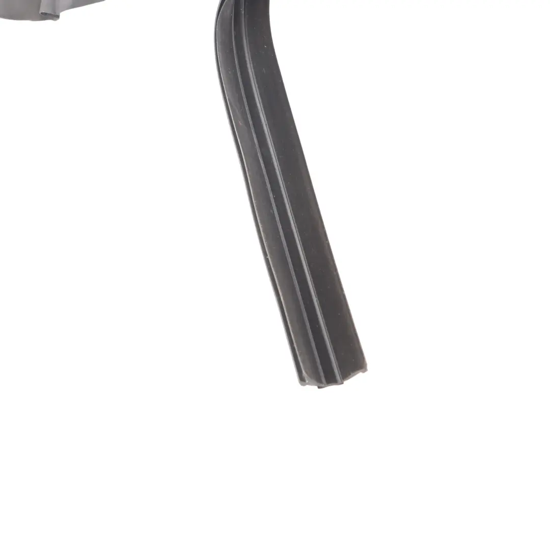Window Seal Door Front Right O/S Guide Frame Gasket Rubber to BMW G32 GT with Part number 7392346 BMW G32 GT Window Seal Door Front Right O/S Guide Frame Gasket Rubber - SKU 7392346 - Part number 7392346