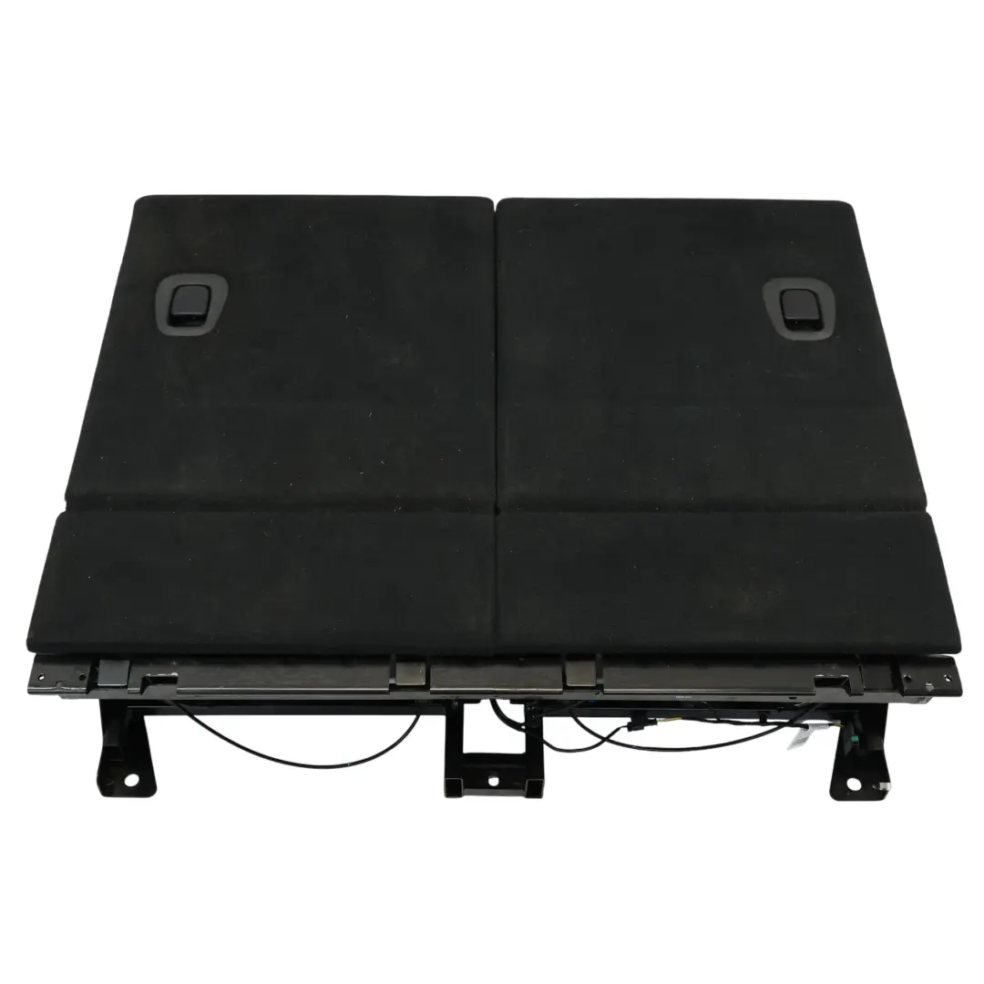 Fila Asientos Traseros Cubierta Respaldo Tercera Raza Antracita Rojo para BMW F46 con número de pieza 7411371 BMW F46 Fila Asientos Traseros Cubierta Respaldo Tercera Raza Antracita Rojo - SKU 7411371 - Número de pieza 7411371