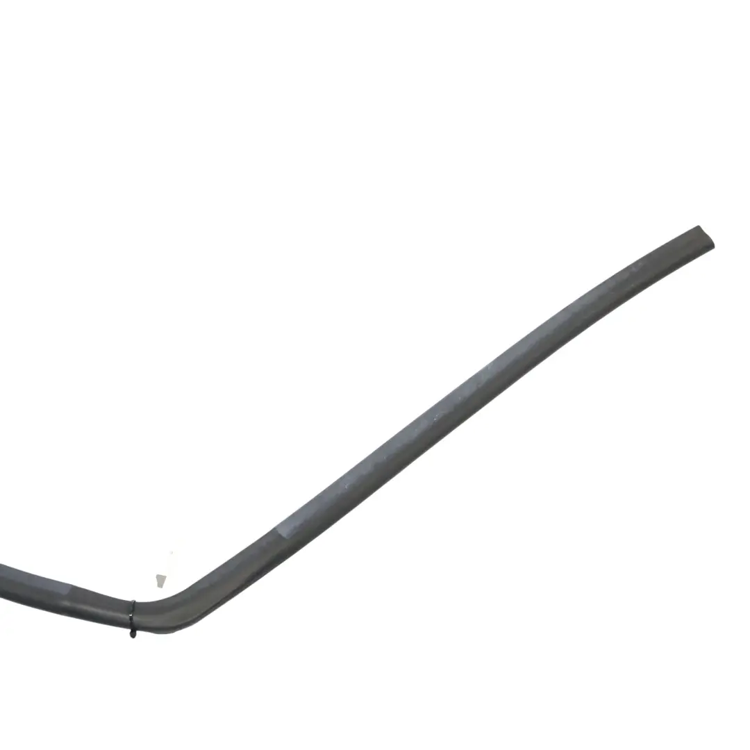 Dolna Uszczelka Drzwi Prawo Lewo do BMW G32 GT o numerze 7416351 BMW G32 GT Dolna Uszczelka Drzwi Prawo Lewo - SKU 7416351 - Numer Części 7416351