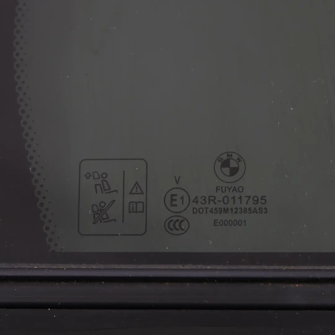 Szyba Boczna Drzwi Szkło Przyciemniane Prawy Tył AS3 do BMW X4 G02 F98 o numerze 7416544 BMW X4 G02 F98 Szyba Boczna Drzwi Szkło Przyciemniane Prawy Tył AS3 - SKU 7416544 - Numer Części 7416544