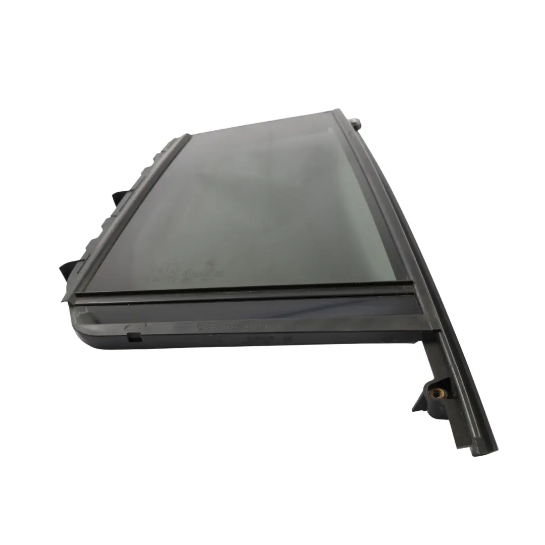 Vitre De Custode Arrière Droite Teintée Noire Modèle AS3 pour BMW X4 G02 F98 à propos du numéro de pièce 7416544 BMW X4 G02 F98 Vitre De Custode Arrière Droite Teintée Noire Modèle AS3 - SKU 7416544 - Numéro de pièce 7416544