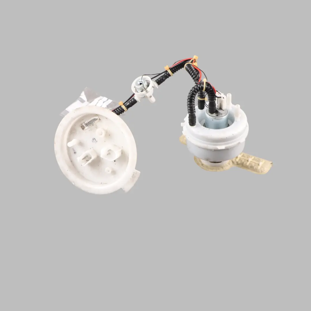 N55 Pompa Paliwa do BMW F07 F10 F11 o numerze 7434206 BMW F07 F10 F11 N55 Pompa Paliwa - SKU 7434206 - Numer Części 7434206