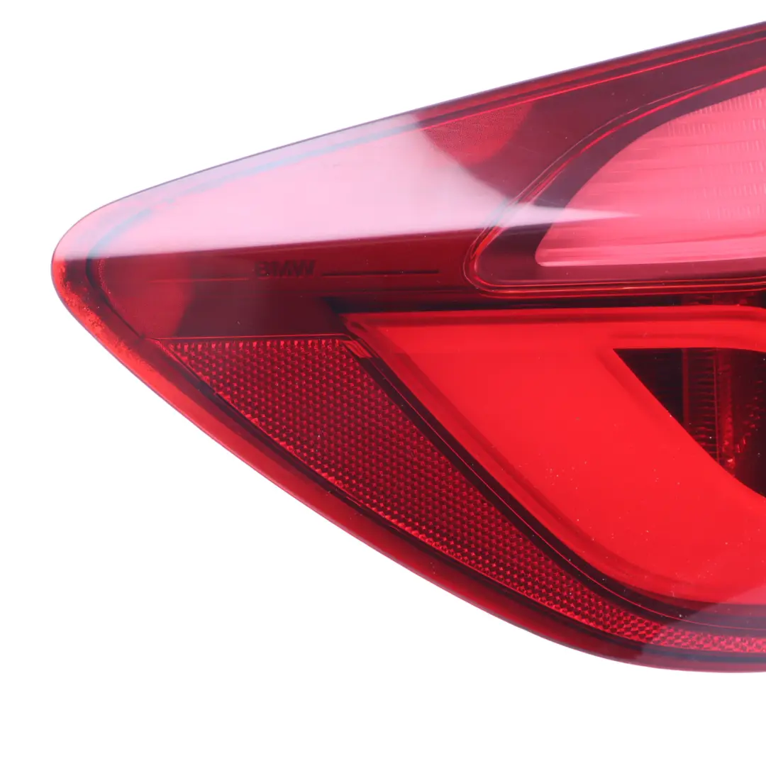 Lampada Posteriore Portellone Sinistra per BMW F31 LCI Touring con numero di parte 7456529 BMW F31 LCI Touring Lampada Posteriore Portellone Sinistra - SKU 7456529 - Numero di parte 7456529
