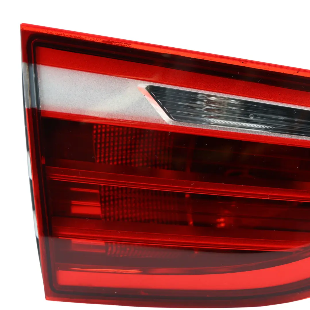 Couvercle De Feu Intérieur Hayon Arrière Gauche Numéro Série pour BMW F46 LCI à propos du numéro de pièce 7461609 BMW F46 LCI Couvercle De Feu Intérieur Hayon Arrière Gauche Numéro Série - SKU 7461609-1 - Numéro de pièce 7461609