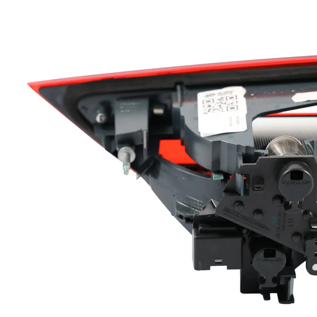 Couvercle De Feu Intérieur Hayon Arrière Gauche Numéro Série pour BMW F46 LCI à propos du numéro de pièce 7461609 BMW F46 LCI Couvercle De Feu Intérieur Hayon Arrière Gauche Numéro Série - SKU 7461609-1 - Numéro de pièce 7461609