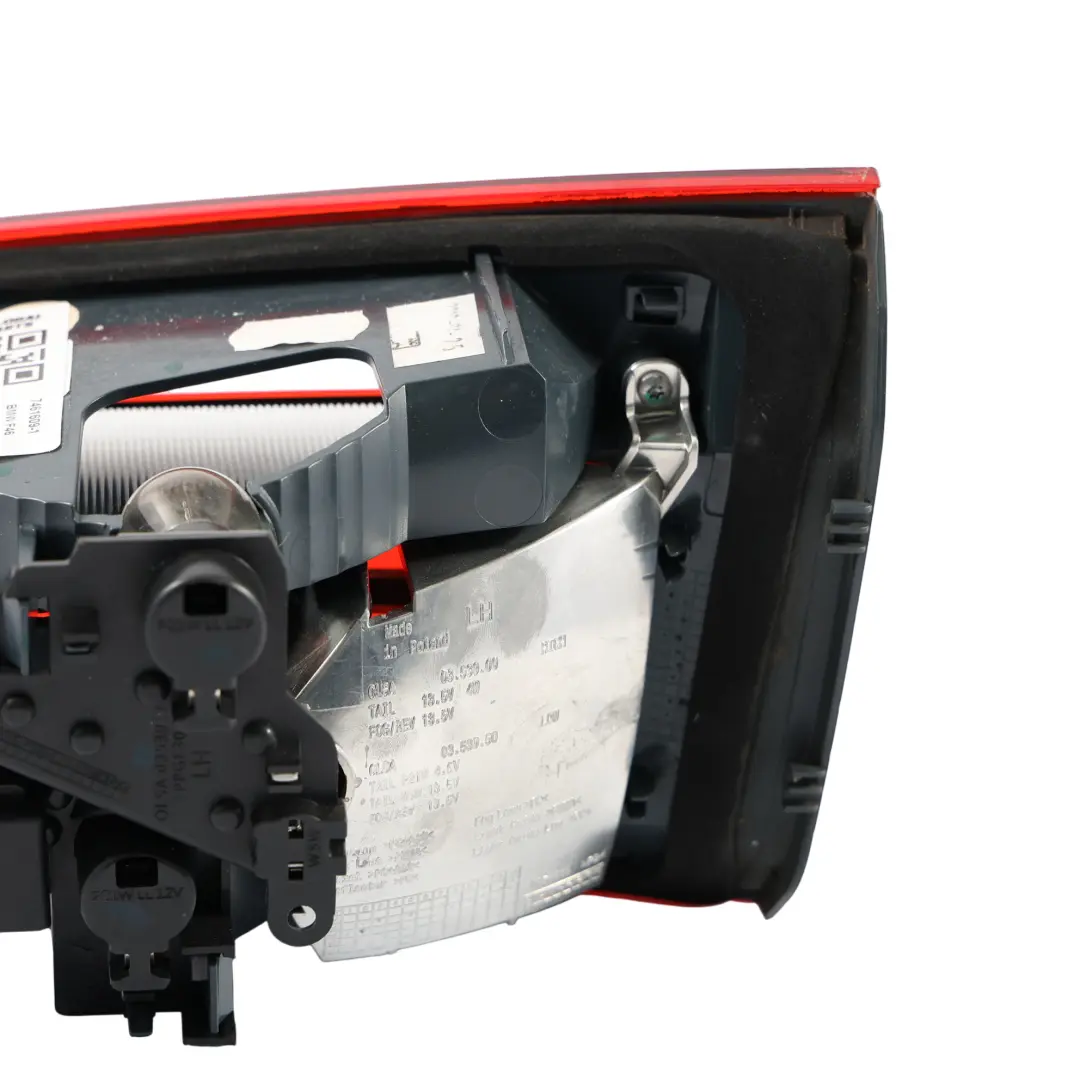 Portellone Posteriore Interna Coperchio Bagagliaio Sinistra per BMW F46 LCI con numero di parte 7461609 BMW F46 LCI Portellone Posteriore Interna Coperchio Bagagliaio Sinistra - SKU 7461609-1 - Numero di parte 7461609