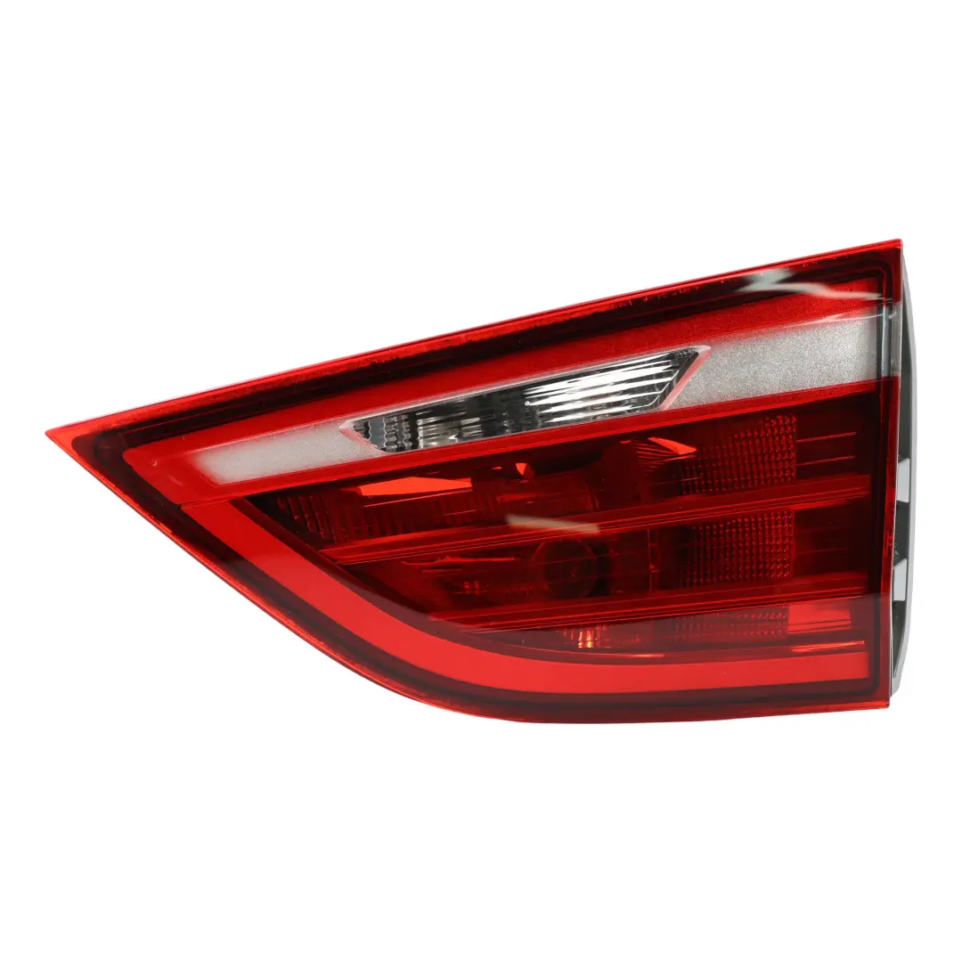Couvercle De Feu Intérieur De Hayon Arrière Droit Modèle pour BMW F46 LCI à propos du numéro de pièce 7461610 BMW F46 LCI Couvercle De Feu Intérieur De Hayon Arrière Droit Modèle - SKU 7461610-1 - Numéro de pièce 7461610