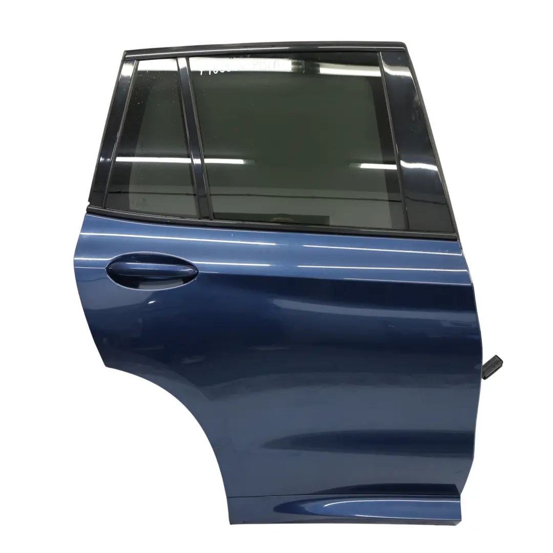 Puerta Trasera Derecha Phytonic Blue Metallic - C1M para BMW X3 G01 con número de pieza 7465534 BMW X3 G01 Puerta Trasera Derecha Phytonic Blue Metallic - C1M - SKU 7465534-PBLA - Número de pieza 7465534