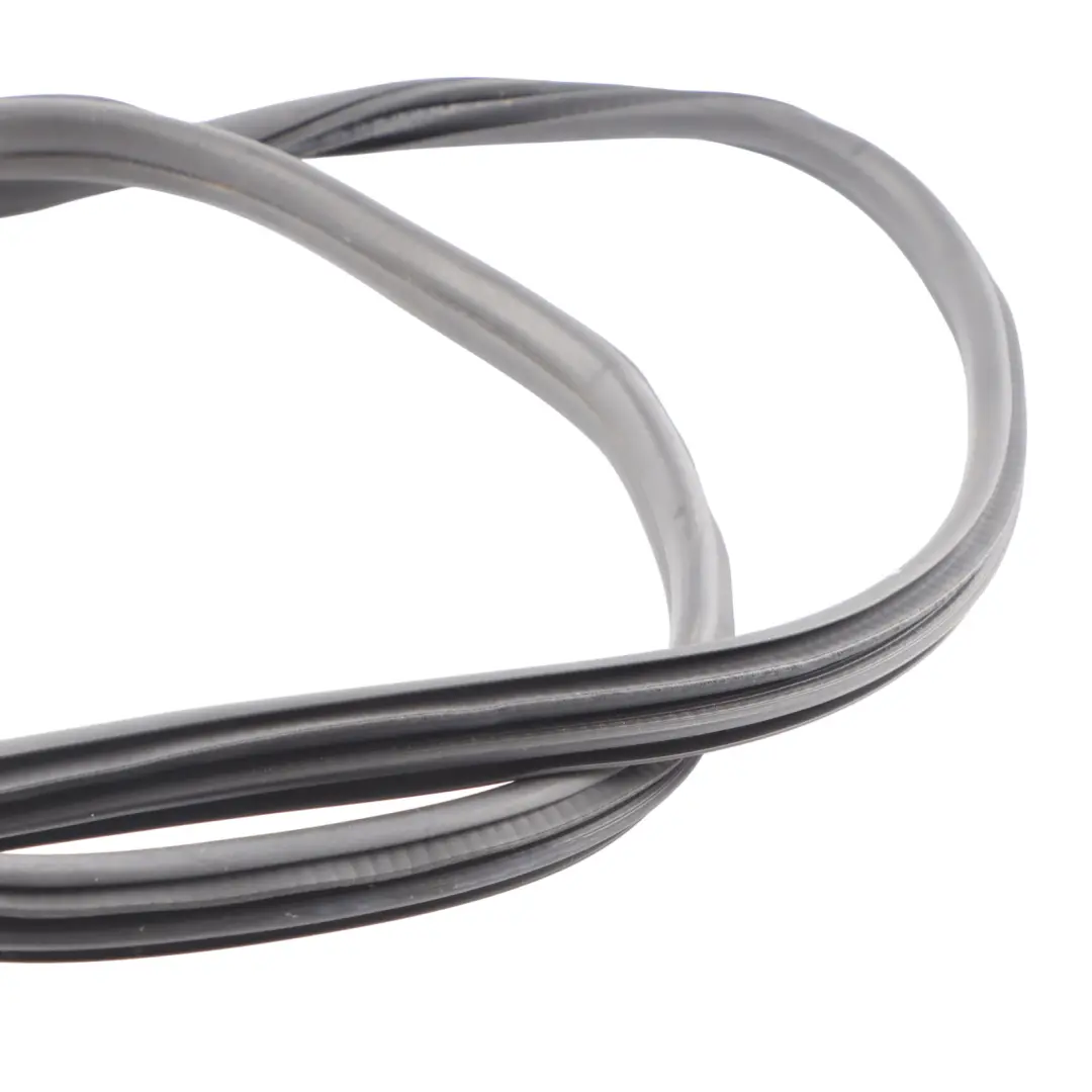 X4M Saloon Rear Left N/S Door Roof Rubber Gasket Seal to BMW G02 X4 F98 with Part number 7468929 BMW G02 X4 F98 X4M Saloon Rear Left N/S Door Roof Rubber Gasket Seal - SKU 7468929 - Part number 7468929