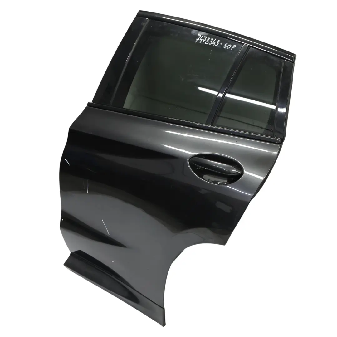 Porta Posteriore Sinistra Sophistograu Metallic - A90 per BMW X4 G02 F98 con numero di parte 7478343 BMW X4 G02 F98 Porta Posteriore Sinistra Sophistograu Metallic - A90 - SKU 7478343-SOP - Numero di parte 7478343