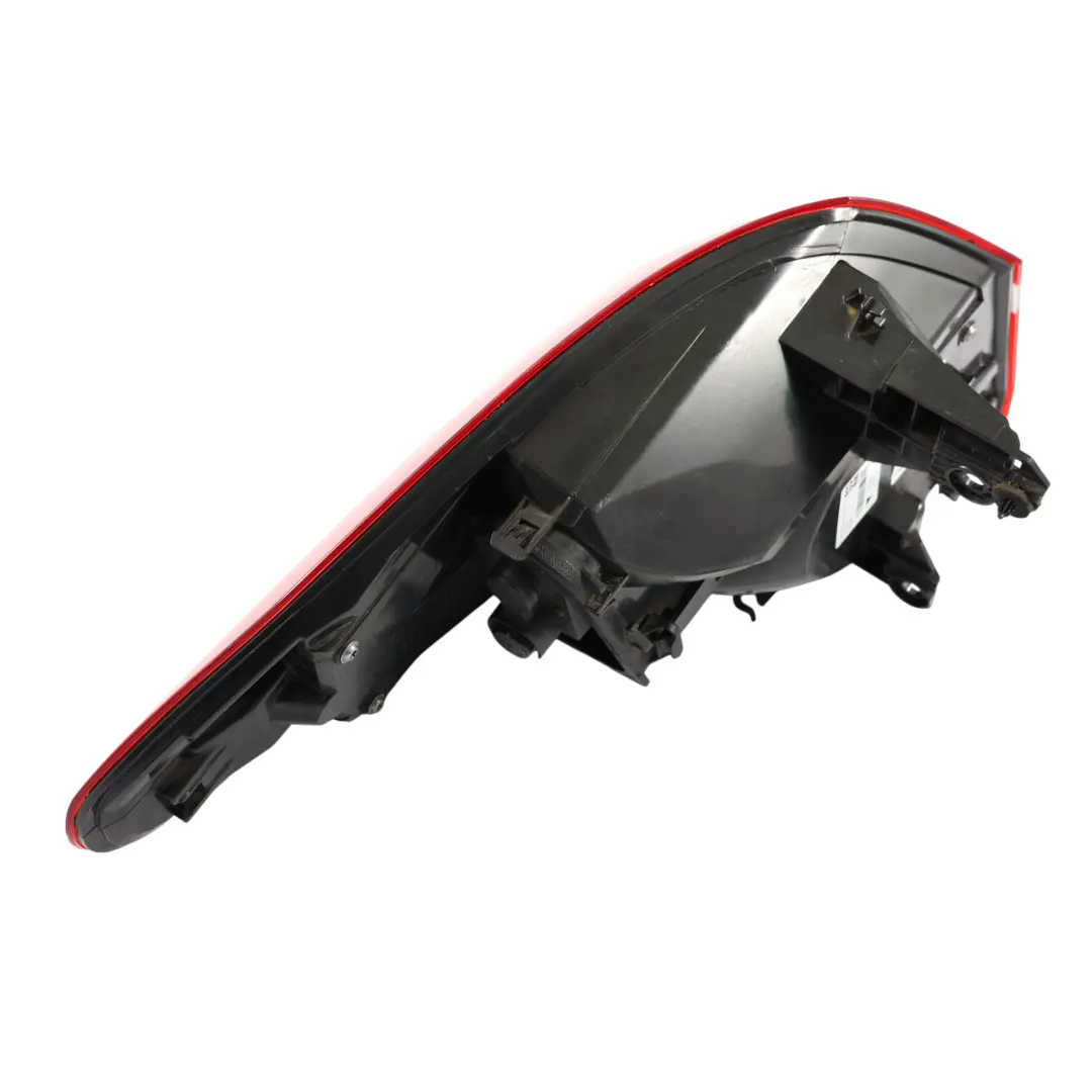 BMW F46 Lampa Światło Tylna Zewnętrzna Błotnika Tył Prawo - SKU 7491346 - Numer Części 7491346