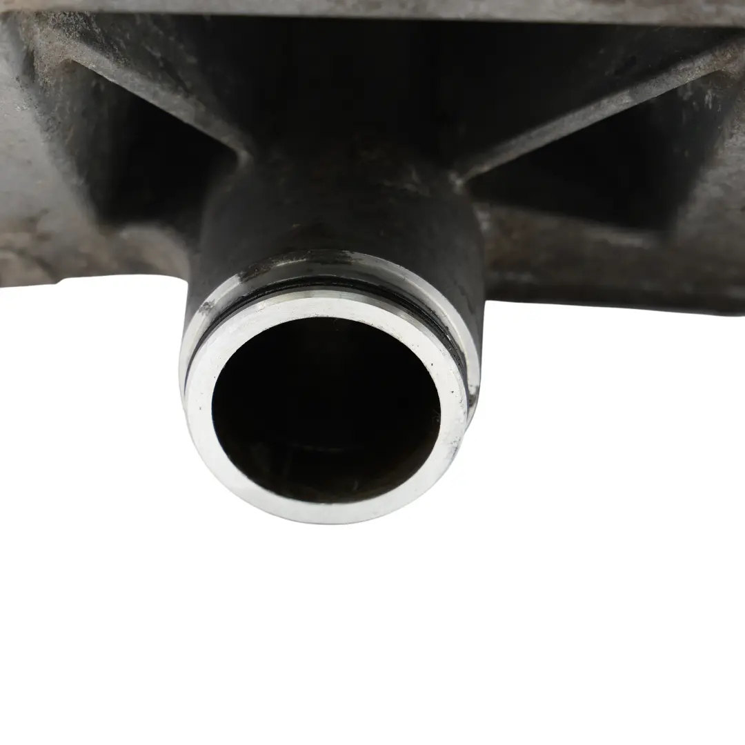 Wspornik Mocowanie Uchwyt Dyferencjału Benzyna do BMW X3 F25 F32 o numerze 7587861 BMW X3 F25 F32 Wspornik Mocowanie Uchwyt Dyferencjału Benzyna - SKU 7587861 - Numer Części 7587861