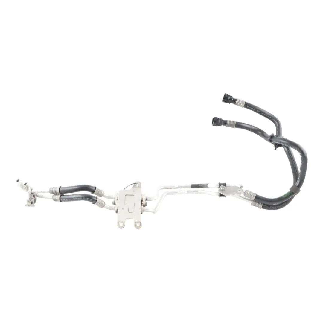 Termostat Przewody Chłodnicy Oleju Skrzyni Biegów do BMW F80 M3 F82 F83 M4 LCi o numerze 7592723 BMW F80 M3 F82 F83 M4 LCi Termostat Przewody Chłodnicy Oleju Skrzyni Biegów - SKU 7592723-1 - Numer Części 7592723