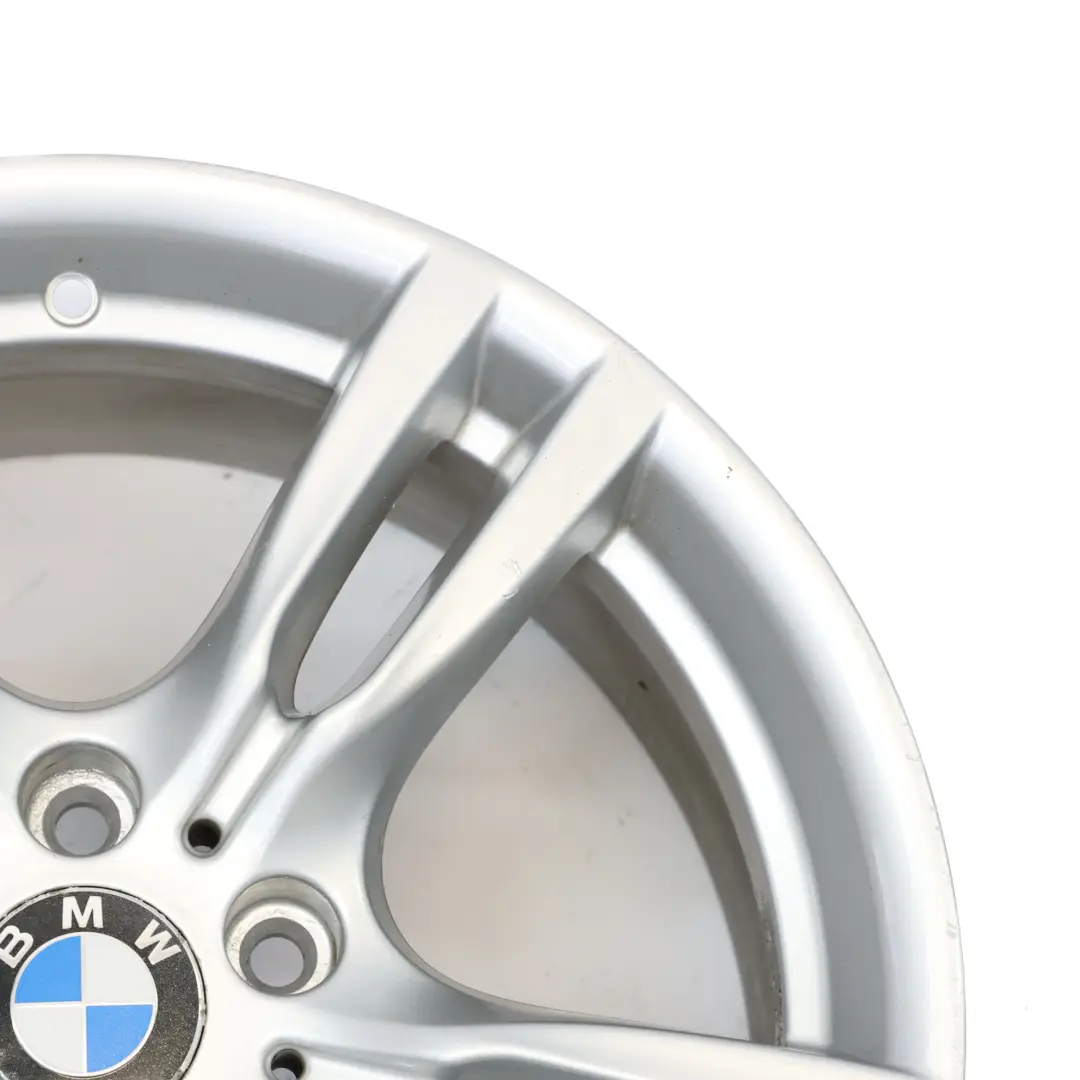 Cerchio in lega argento 18" M Star Spoke 400 8J ET:34 per BMW F30 F31 F32 F33 con numero di parte 7845880 BMW F30 F31 F32 F33 Cerchio in lega argento 18" M Star Spoke 400 8J ET:34 - SKU 7845880-8 - Numero di parte 7845880