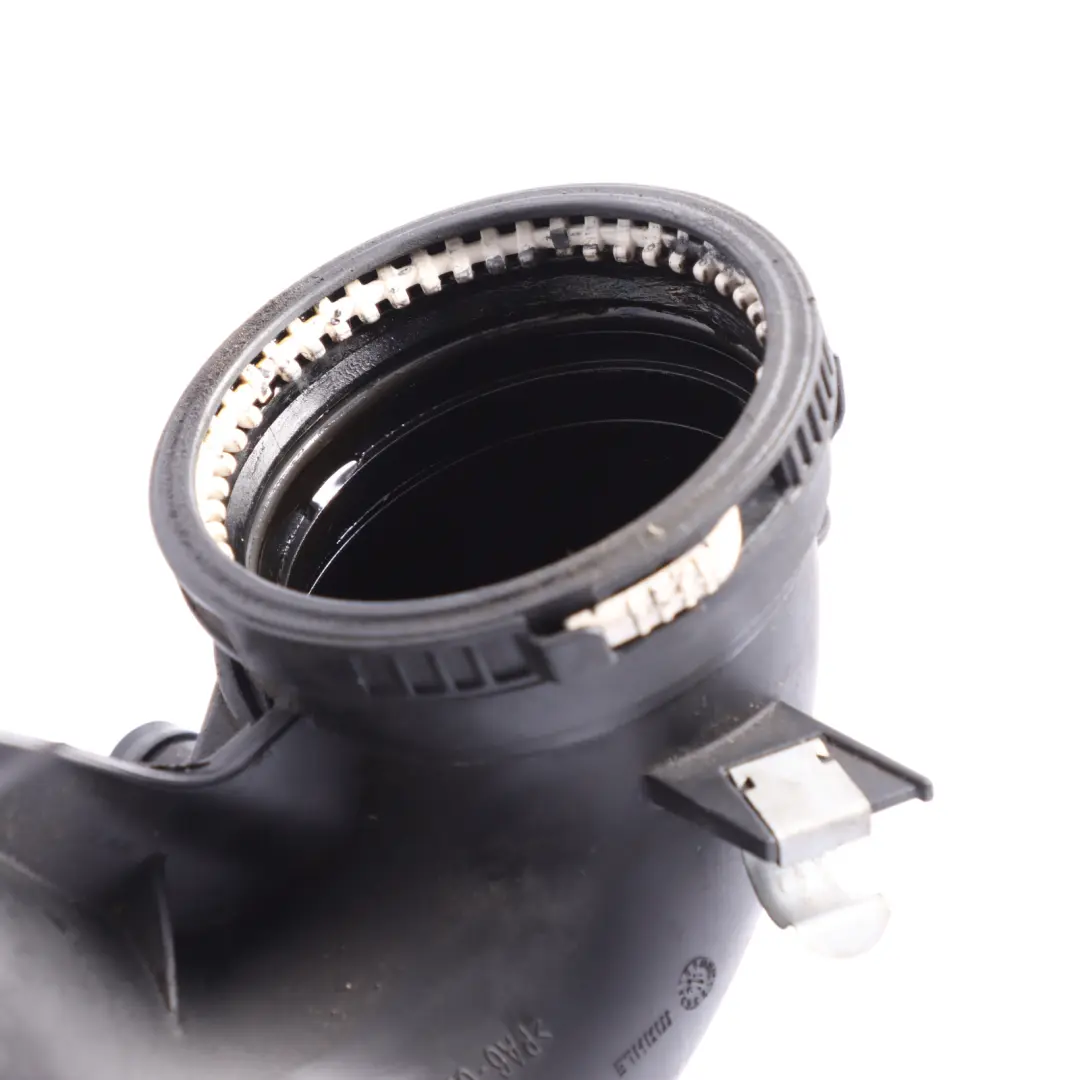 S55 Benzyna Wlot Powietrza Przewód Wąż Turbosprężarki do BMW M4 F83 o numerze 7846248 BMW M4 F83 S55 Benzyna Wlot Powietrza Przewód Wąż Turbosprężarki - SKU 7846248 - Numer Części 7846248