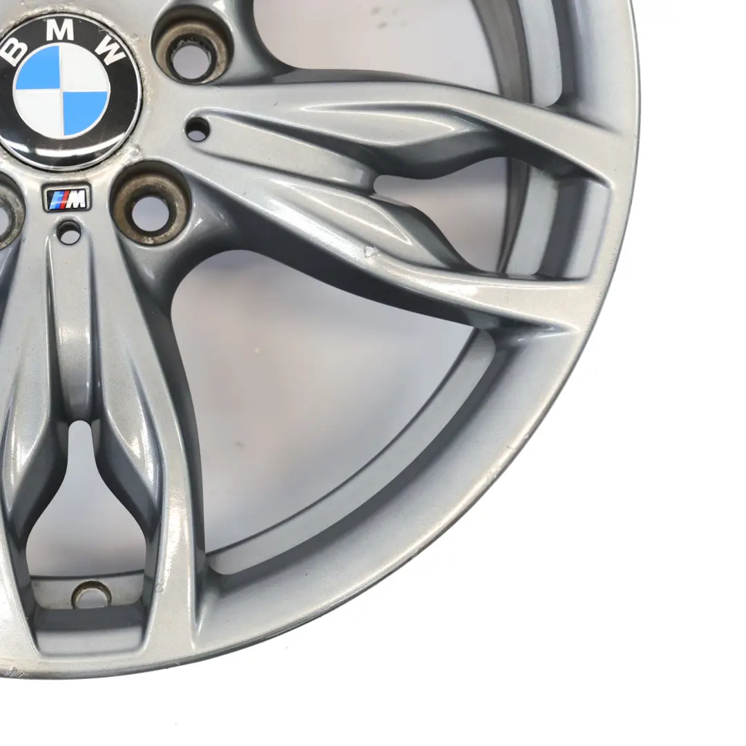 Silberne Alufelge Hinten 18" 8J ET:52 M Doppelspeiche 436 für BMW F20 F21 F22 mit Teilenummer 7847414 BMW F20 F21 F22 Silberne Alufelge Hinten 18" 8J ET:52 M Doppelspeiche 436 - SKU 7847414-3 - Teilenummer 7847414