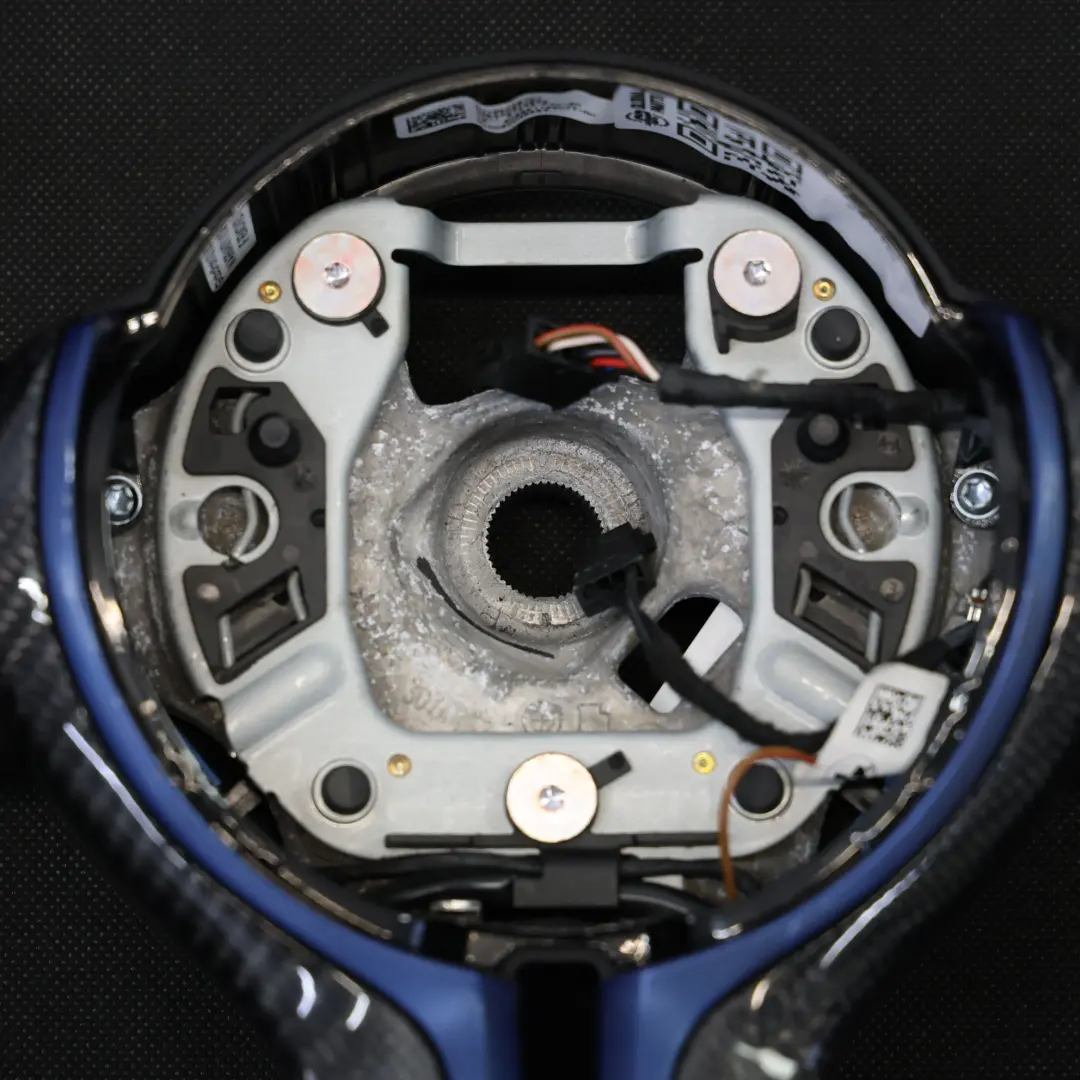 Pelle Nera Riscaldata Cambio Volante per Volante BMW F87 M2 F80 M3 M Performance In con numero di parte 7847607 Volante BMW F87 M2 F80 M3 M Performance In Pelle Nera Riscaldata Cambio Volante - SKU 7847607-4 - Numero di parte 7847607