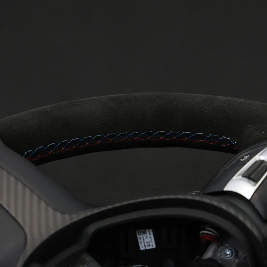 Volant BMW F20 F21 LCI F30 F31 F32 M Sport Alcantara Palettes Changement Vitesse pour à propos du numéro de pièce 7850403 Volant BMW F20 F21 LCI F30 F31 F32 M Sport Alcantara Palettes Changement Vitesse - SKU 7850403-10 - Numéro de pièce 7850403