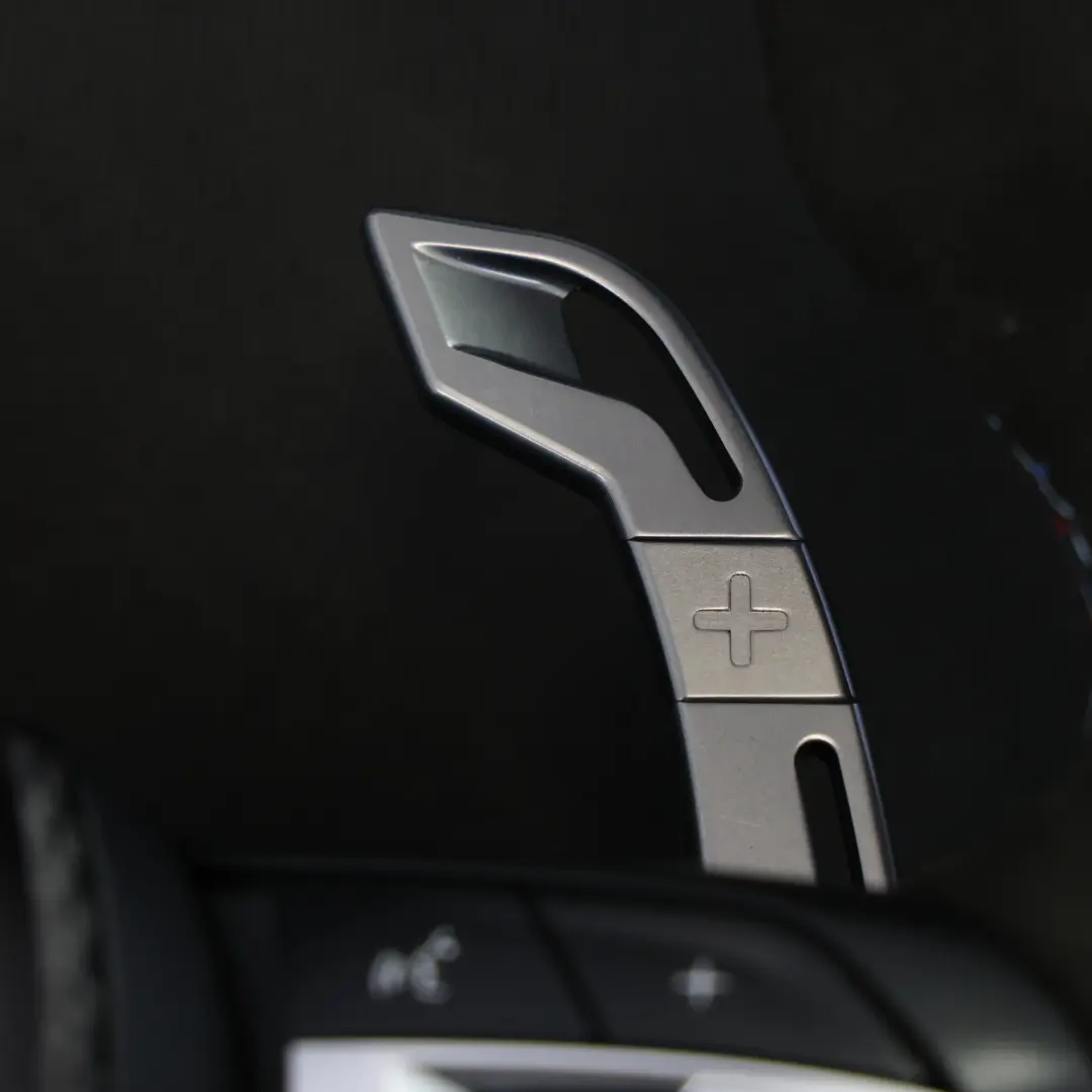 Volant BMW F20 F21 LCI F30 F31 F32 M Sport Alcantara Palettes Changement Vitesse pour à propos du numéro de pièce 7850403 Volant BMW F20 F21 LCI F30 F31 F32 M Sport Alcantara Palettes Changement Vitesse - SKU 7850403-10 - Numéro de pièce 7850403