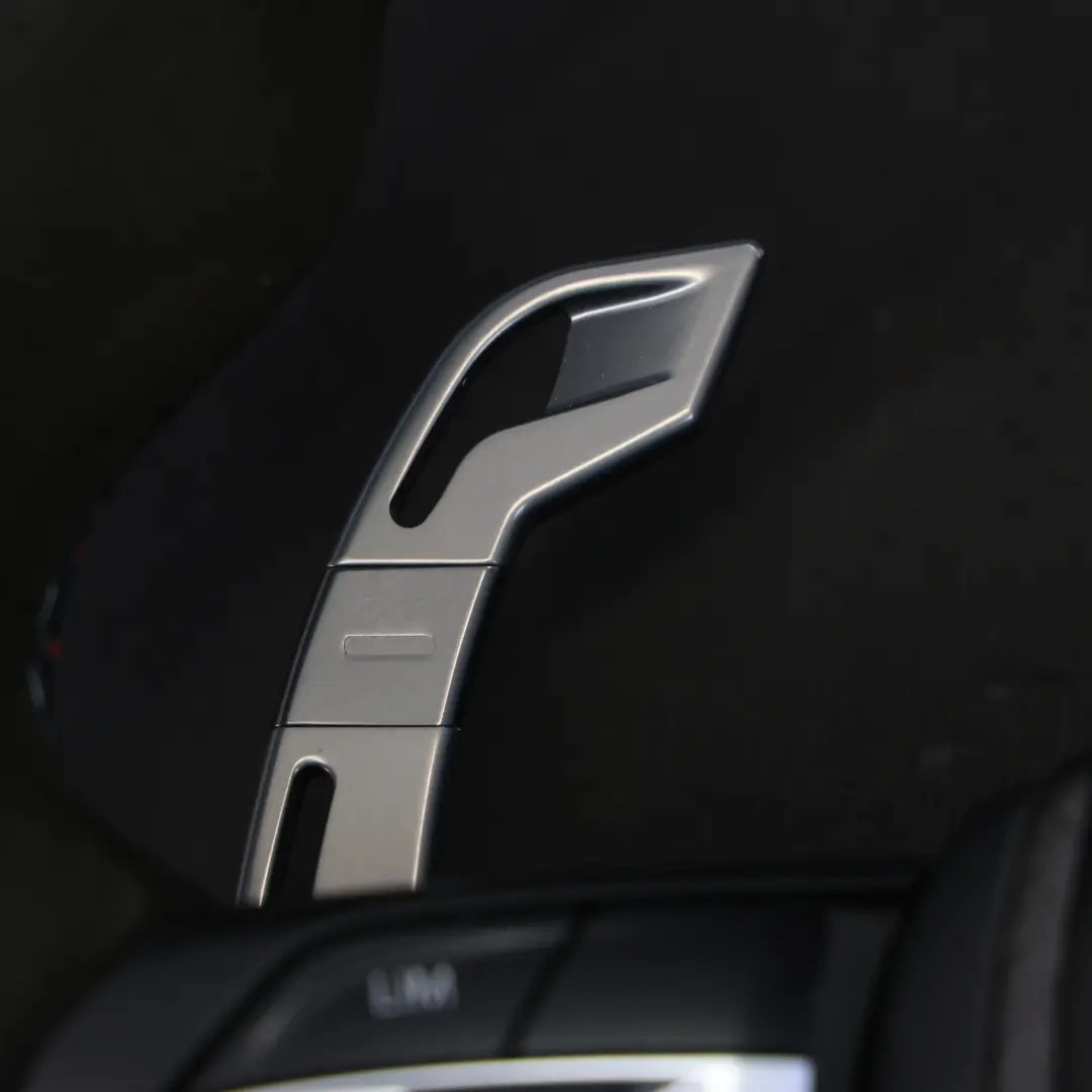 Volant BMW F20 F21 LCI F30 F31 F32 M Sport Alcantara Palettes Changement Vitesse pour à propos du numéro de pièce 7850403 Volant BMW F20 F21 LCI F30 F31 F32 M Sport Alcantara Palettes Changement Vitesse - SKU 7850403-10 - Numéro de pièce 7850403