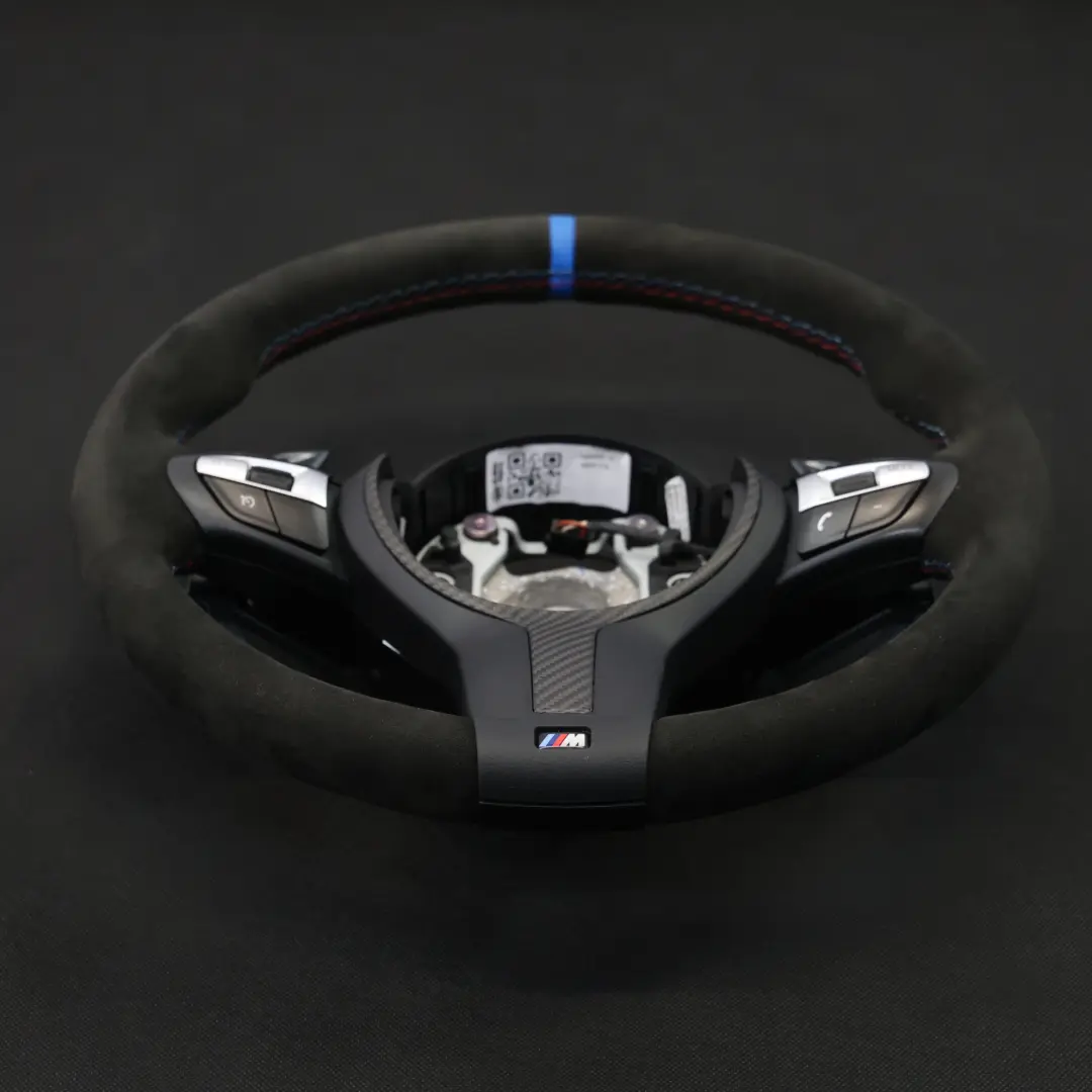 Volant BMW F20 F21 LCI F30 F31 F32 M Sport Alcantara Palettes Changement Vitesse pour à propos du numéro de pièce 7850403 Volant BMW F20 F21 LCI F30 F31 F32 M Sport Alcantara Palettes Changement Vitesse - SKU 7850403-10 - Numéro de pièce 7850403