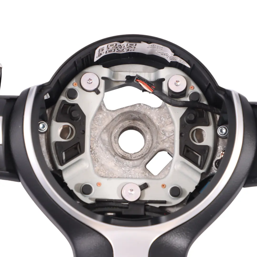 Pelle Nera M Sport Cambio Volante per Volante BMW F06 F07 F10 F11 LCI F13 con numero di parte 7851234 Volante BMW F06 F07 F10 F11 LCI F13 Pelle Nera M Sport Cambio Volante - SKU 7851234 - Numero di parte 7851234