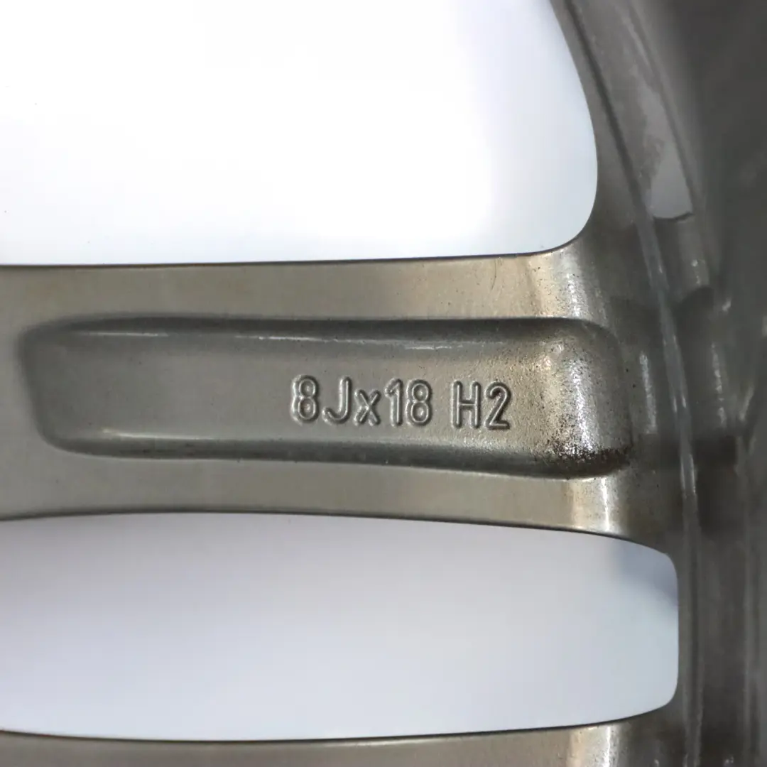 Tylna felga aluminiowa Ferric Grey 18" 8J ET:52 M Styling 461 do BMW F20 F21 o numerze 7852490 BMW F20 F21 Tylna felga aluminiowa Ferric Grey 18" 8J ET:52 M Styling 461 - SKU 7852490-3 - Numer Części 7852490