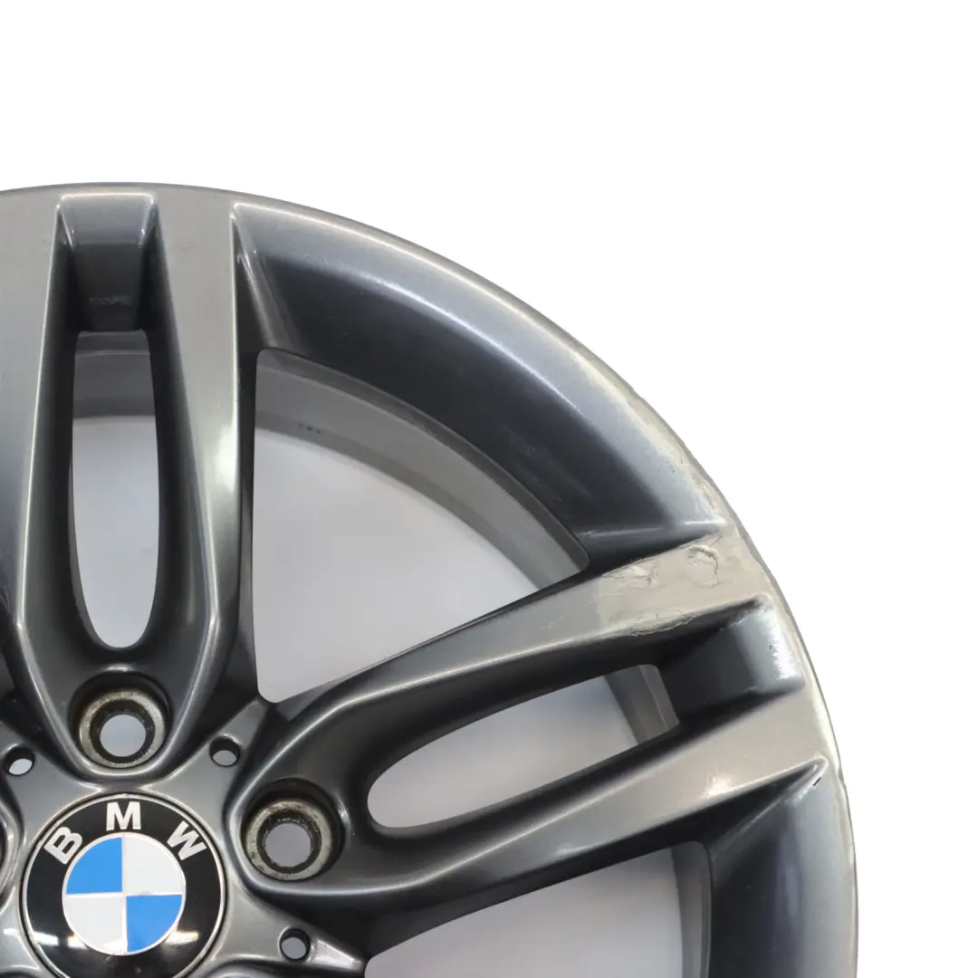 Cerchio lega posteriore grigio ferrico 18" 8J ET:52 M Doppie 461 per BMW F20 F21 con numero di parte 7852490 BMW F20 F21 Cerchio lega posteriore grigio ferrico 18" 8J ET:52 M Doppie 461 - SKU 7852490-3 - Numero di parte 7852490