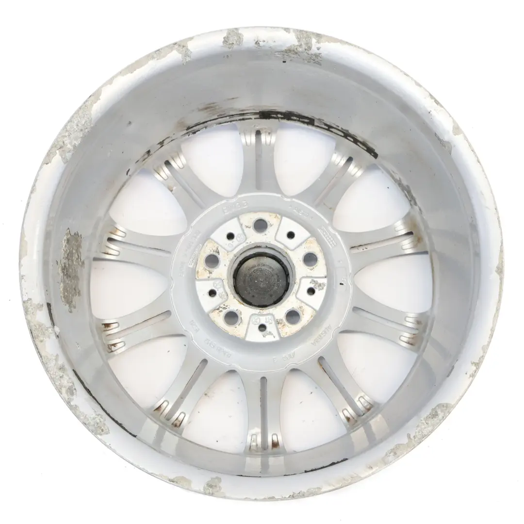 Cerchio In Lega Argento 18" 8J ET:20 M Doppie Razze 135 per BMW E60 E61 con numero di parte 7905320 BMW E60 E61 Cerchio In Lega Argento 18" 8J ET:20 M Doppie Razze 135 - SKU 7905320-7 - Numero di parte 7905320