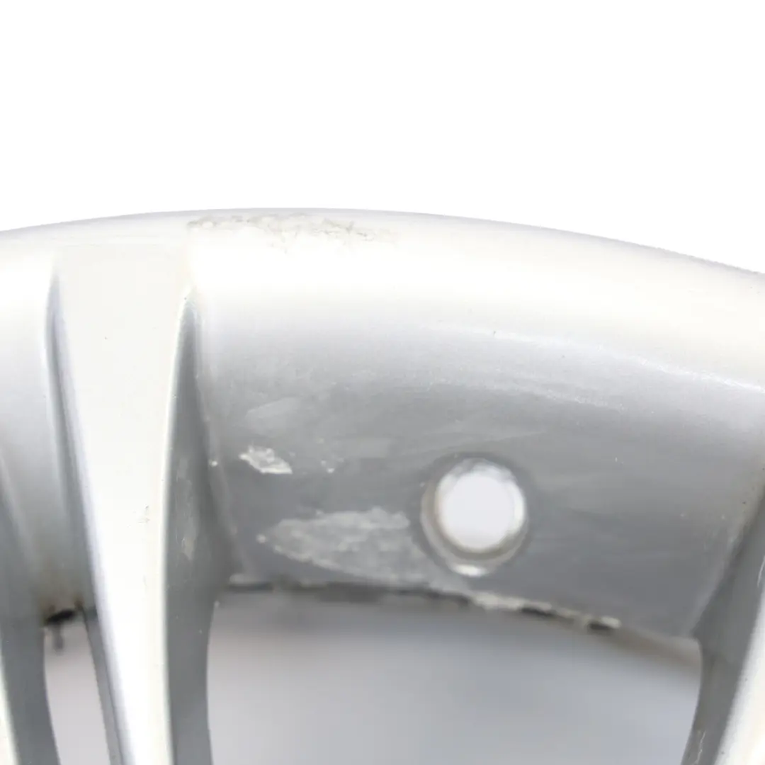 Silberne Alufelge 18" 8J ET:20 M Doppelspeiche 135 für BMW E60 E61 mit Teilenummer 7905320 BMW E60 E61 Silberne Alufelge 18" 8J ET:20 M Doppelspeiche 135 - SKU 7905320-7 - Teilenummer 7905320