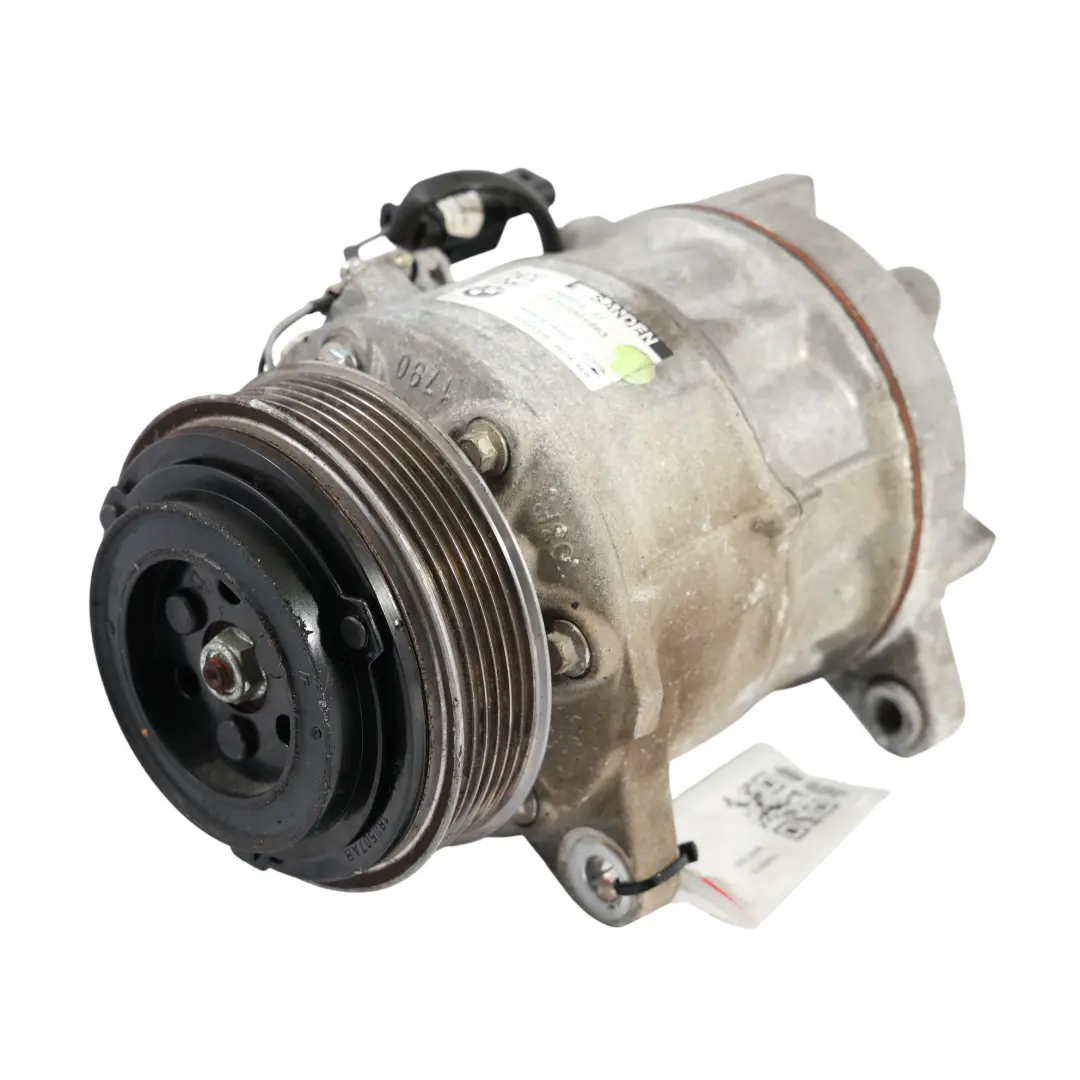 Sprężarka Kompresor Klimatyzacji do BMW G11 G12 G30 G31 o numerze 7945819 BMW G11 G12 G30 G31 Sprężarka Kompresor Klimatyzacji - SKU 7945819 - Numer Części 7945819