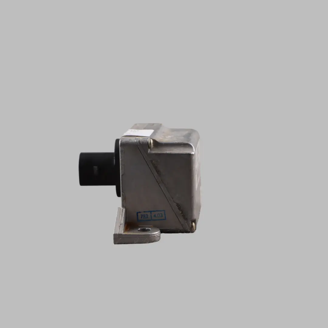 ESP YAW Seitlicher Beschleunigungs Sensor für Audi TT 8J mit Teilenummer 7E0907655A Audi TT 8J ESP YAW Seitlicher Beschleunigungs Sensor - SKU 7E0907655A - Teilenummer 7E0907655A