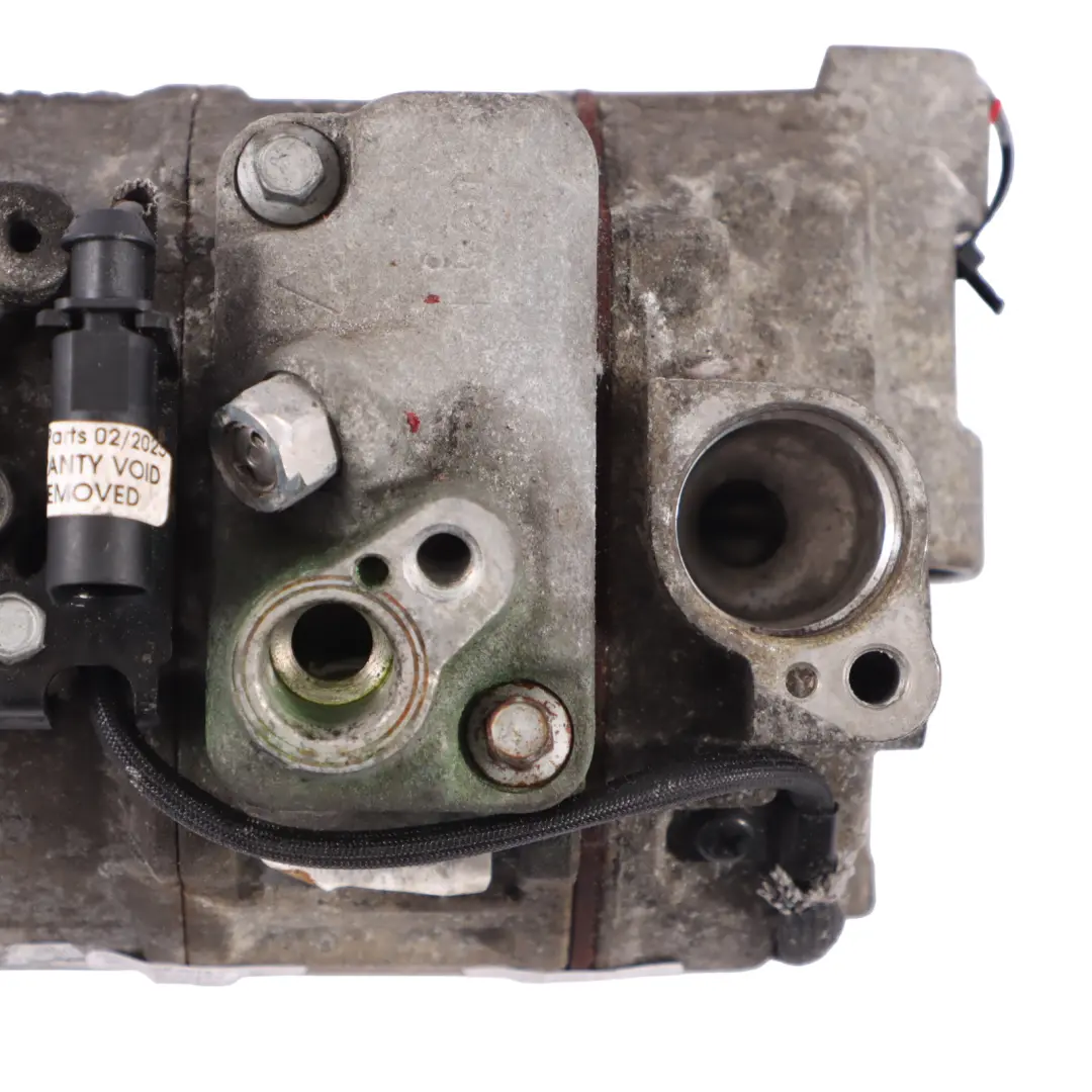 A/C Air Condition Compressor to Audi Q7 4L 3.0 TDI BUG with Part number 7L6820803T Audi Q7 4L 3.0 TDI BUG A/C Air Condition Compressor - SKU 7L6820803T - Part number 7L6820803T