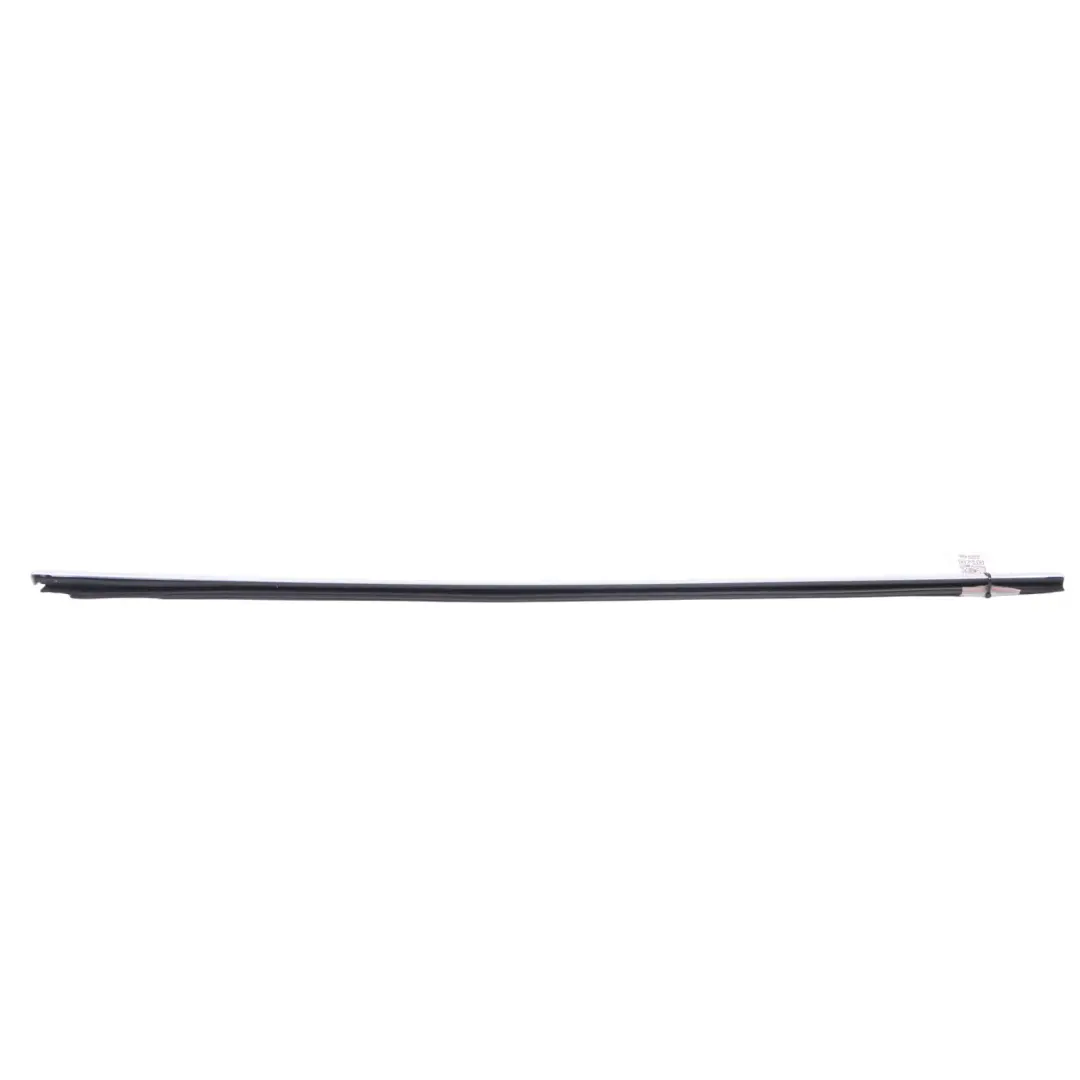 VW Volkswagen Touareg 7L Burlete Trasero Exterior Derecho Cromo - SKU 7L6839476E - Número de pieza 7L6839476E