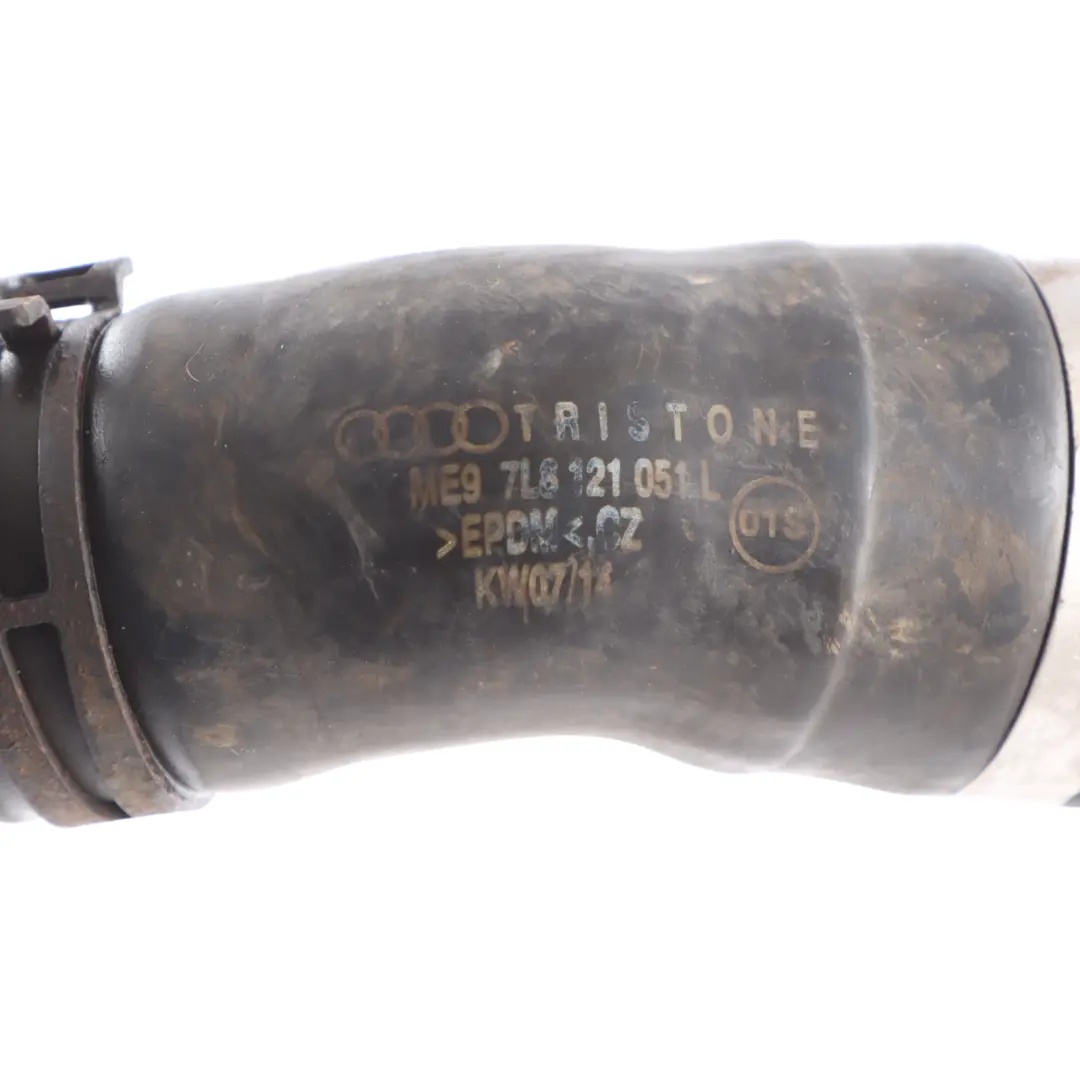 Tuyau Eau Système De Refroidissement Du Moteur pour Audi Q7 4L à propos du numéro de pièce 7L8121051L Audi Q7 4L Tuyau Eau Système De Refroidissement Du Moteur - SKU 7L8121051L - Numéro de pièce 7L8121051L