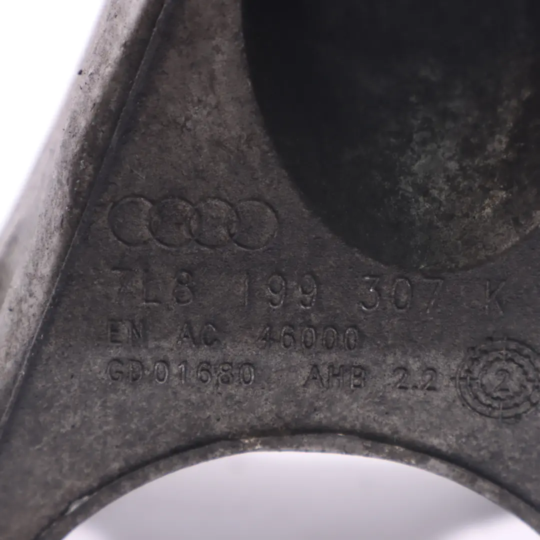 Supporto Motore Sinistro per Audi Q7 4L 3.0 TDI Diesel con numero di parte 7L8199307K Audi Q7 4L 3.0 TDI Diesel Supporto Motore Sinistro - SKU 7L8199307K - Numero di parte 7L8199307K