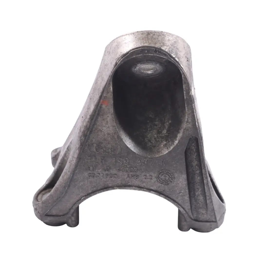 Supporto Motore Sinistro per Audi Q7 4L 3.0 TDI Diesel con numero di parte 7L8199307K Audi Q7 4L 3.0 TDI Diesel Supporto Motore Sinistro - SKU 7L8199307K - Numero di parte 7L8199307K