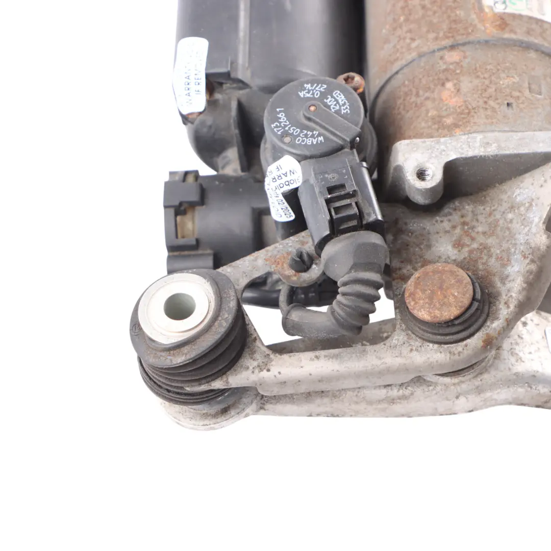 Suspension Compressor Pump Motor to Audi Q7 4L 3.0 TDI Air with Part number 7L8616006F Audi Q7 4L 3.0 TDI Air Suspension Compressor Pump Motor - SKU 7L8616006F - Part number 7L8616006F