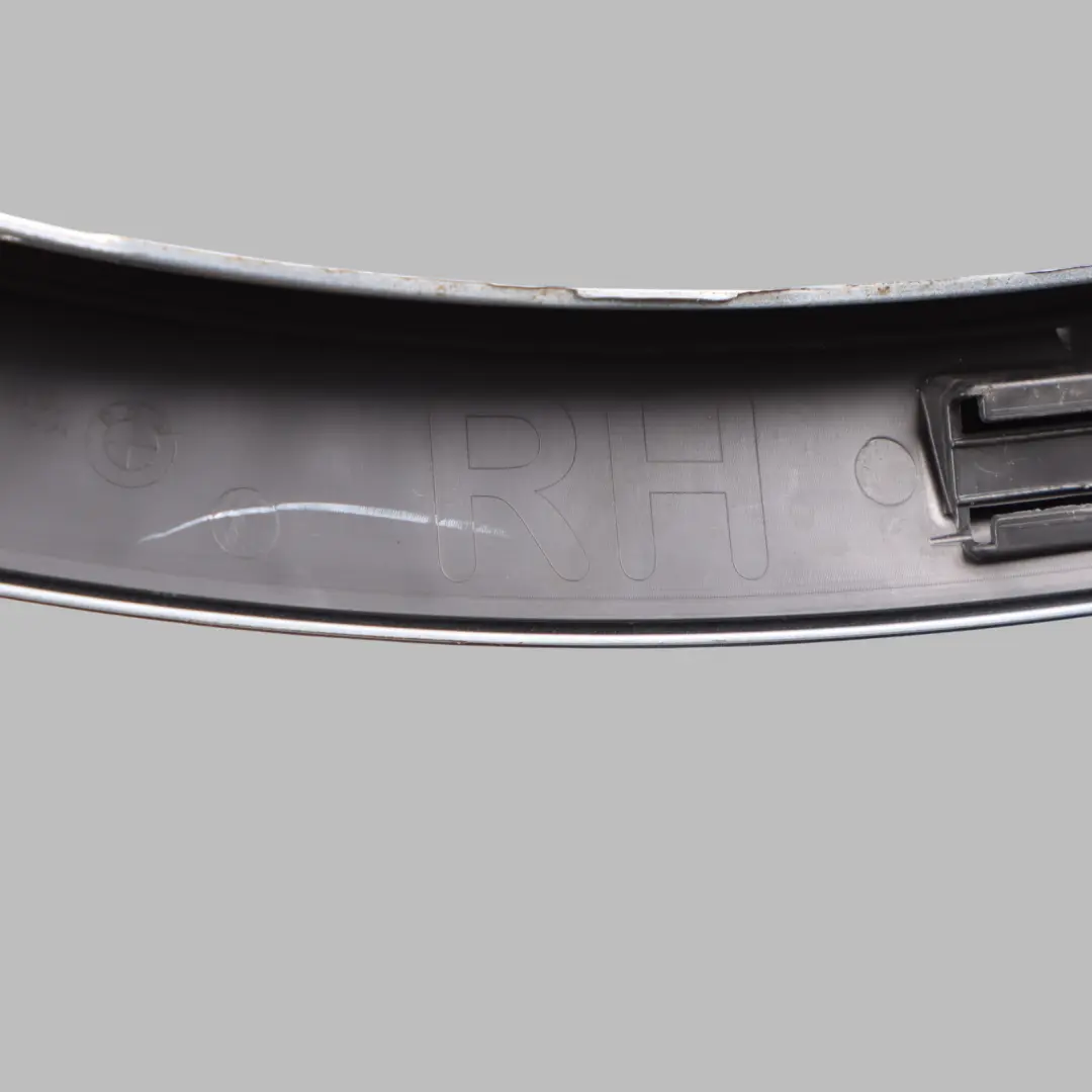 BMW F25 M Sport Front Wheel Arch Trim Cover Right O/S Alpinweiss 3 300 - SKU 8052074-AW - Part number 8052074