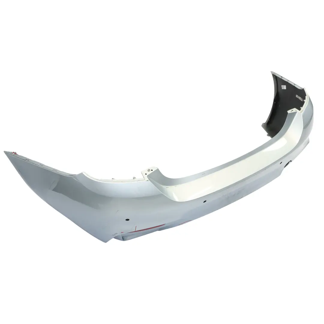 Tylny Zderzak PDC Silverstone II Srebrny Metalik - A29 do BMW F82 F83 M4 o numerze 8056223 BMW F82 F83 M4 Tylny Zderzak PDC Silverstone II Srebrny Metalik - A29 - SKU 8056223-SIL - Numer Części 8056223