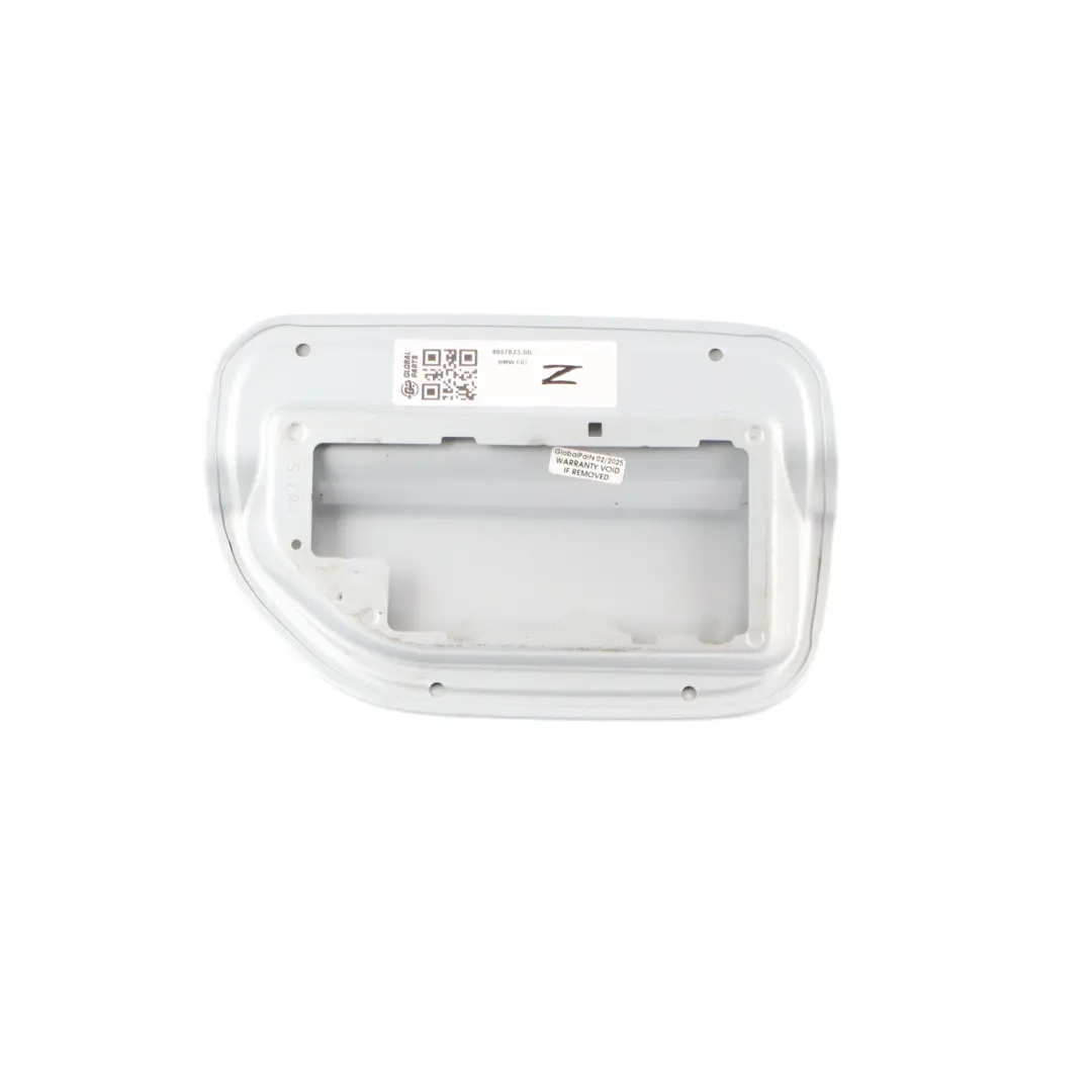Filler Fill in Flap Cover Cap Silverstone II Metallic - A29 to BMW F83 M4 Fuel with Part number 8057823 BMW F83 M4 Fuel Filler Fill in Flap Cover Cap Silverstone II Metallic - A29 - SKU 8057823-SIL - Part number 8057823