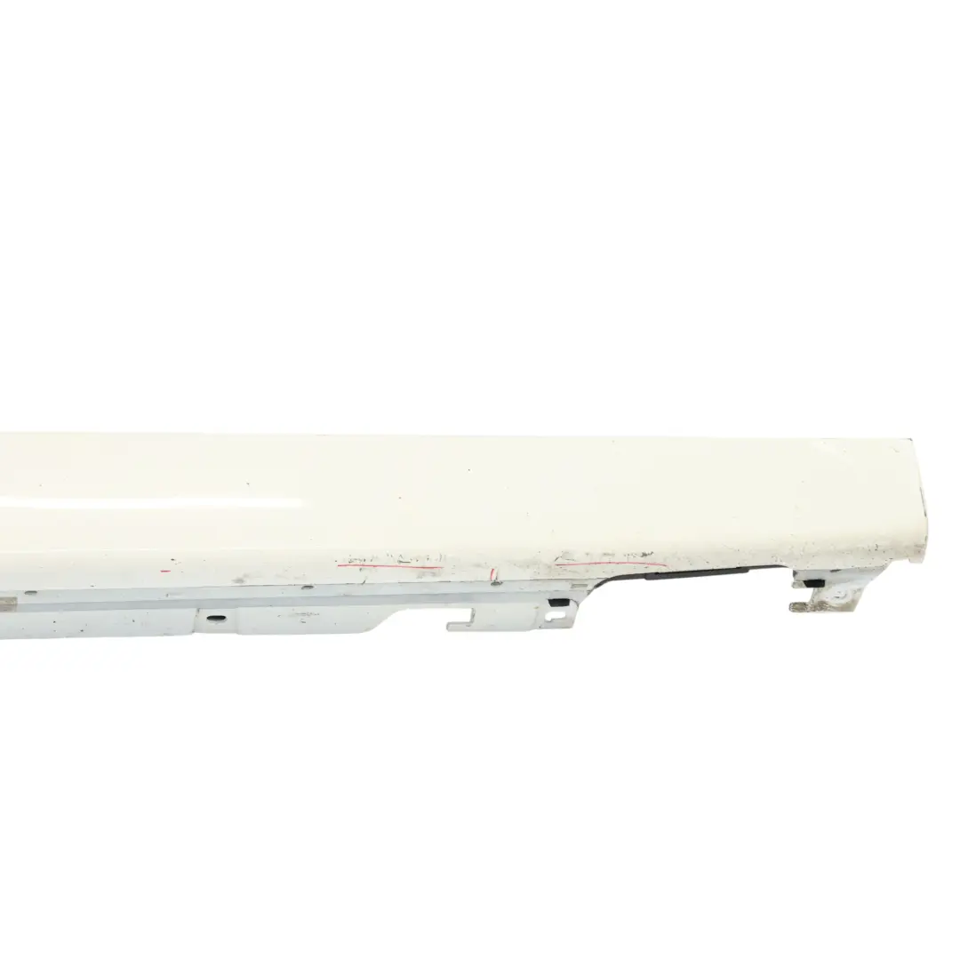 BMW F46 GT M Sport Garniture De Seuil De Porte Droite Latérale Alpinweiss 3 300 - SKU 8067076-AW - Numéro de pièce 8067076