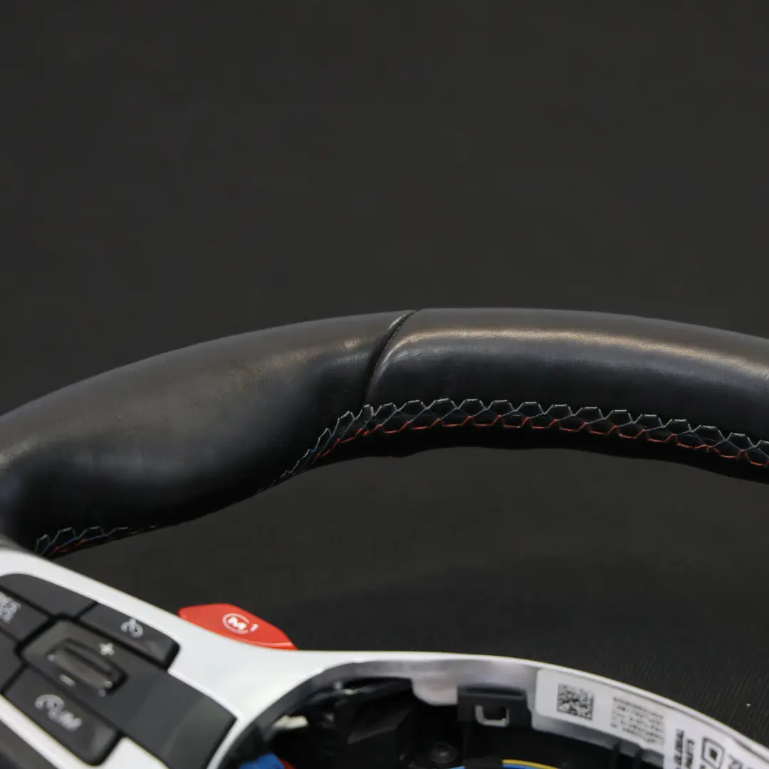 Negro Cuero Calentado Palanca de Cambio para Volante BMW X3 M F97 X4 M F98 M Sport con número de pieza 8097998 Volante BMW X3 M F97 X4 M F98 M Sport Negro Cuero Calentado Palanca de Cambio - SKU 8097998 - Número de pieza 8097998