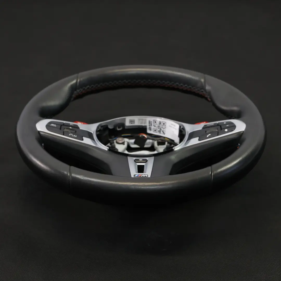Kierownica M Sport Czarna Skóra Grzana Łopatki do BMW X3 M F97 X4 M F98 o numerze 8097998 BMW X3 M F97 X4 M F98 Kierownica M Sport Czarna Skóra Grzana Łopatki - SKU 8097998 - Numer Części 8097998