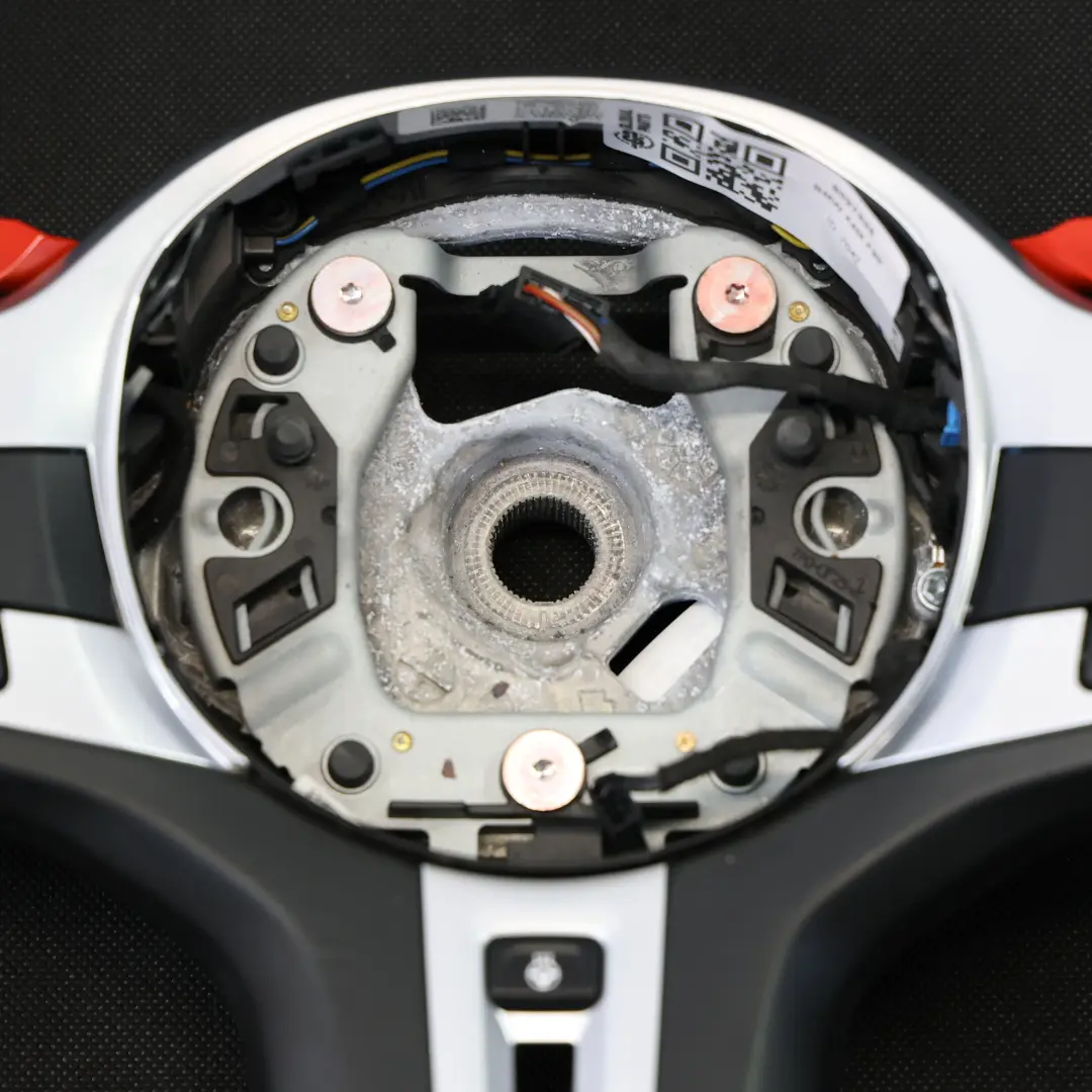 Kierownica M Sport Czarna Skóra Grzana Łopatki do BMW X3 M F97 X4 M F98 o numerze 8097998 BMW X3 M F97 X4 M F98 Kierownica M Sport Czarna Skóra Grzana Łopatki - SKU 8097998 - Numer Części 8097998