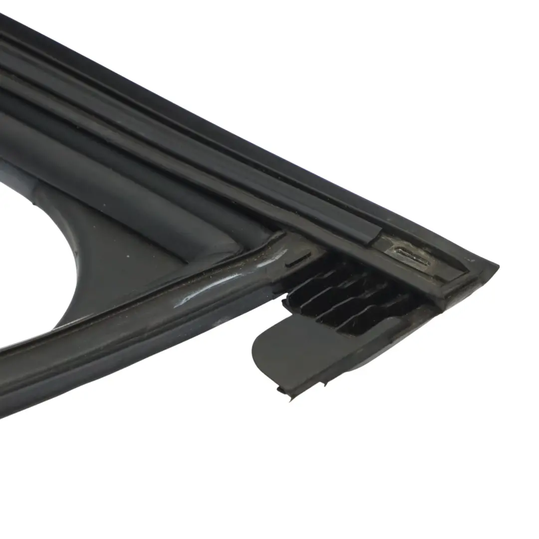 finestrino anteriore superiore sinistra pannello contorno per Audi Q5 FY con numero di parte 80A837431A Audi Q5 FY finestrino anteriore superiore sinistra pannello contorno - SKU 80A837431A - Numero di parte 80A837431A