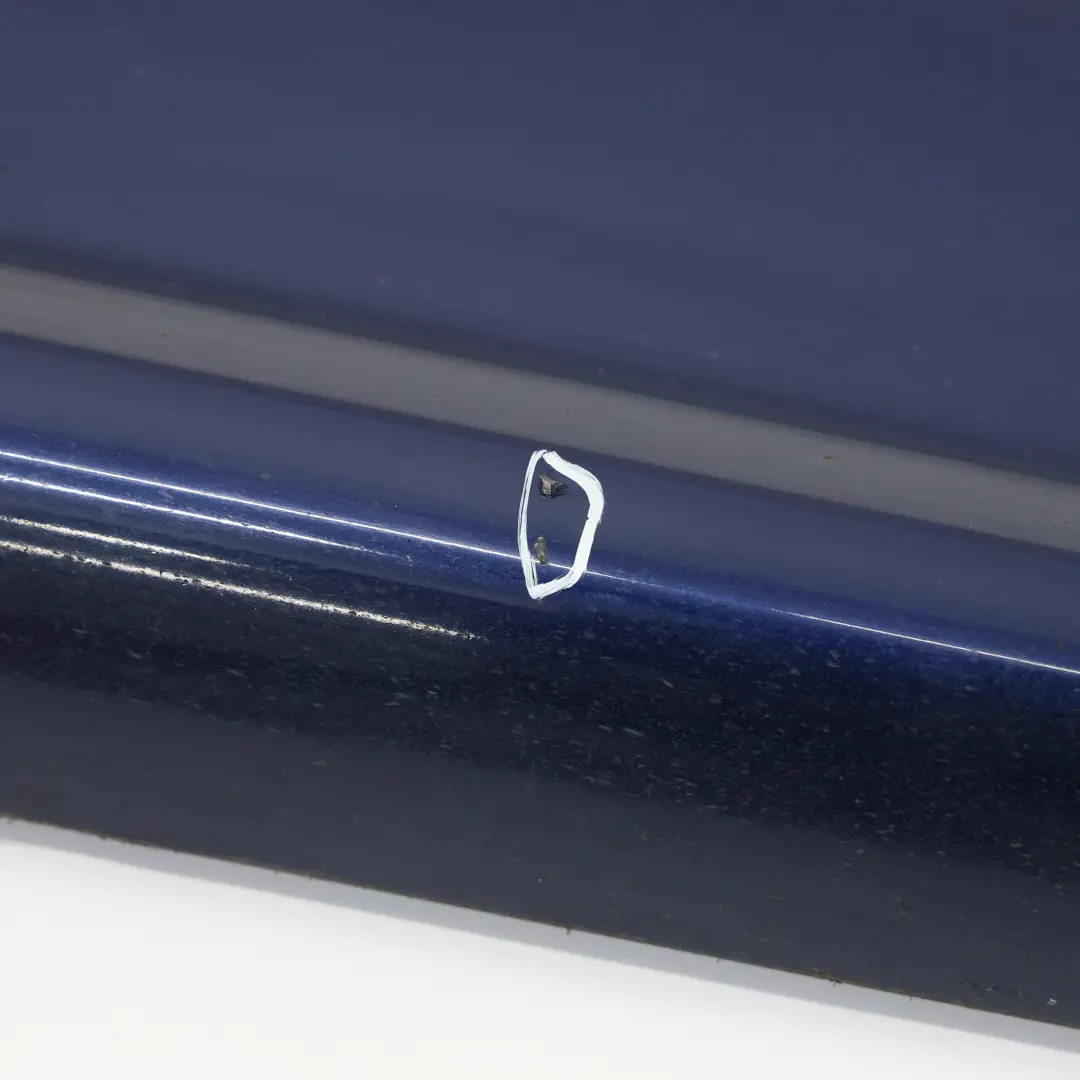 Modanatura Striscia Porta Anteriore Destra Navarra Blue Metallic H5X per Audi Q5 FY con numero di parte 80A853960B Audi Q5 FY Modanatura Striscia Porta Anteriore Destra Navarra Blue Metallic H5X - SKU 80A853960B-NAB - Numero di parte 80A853960B