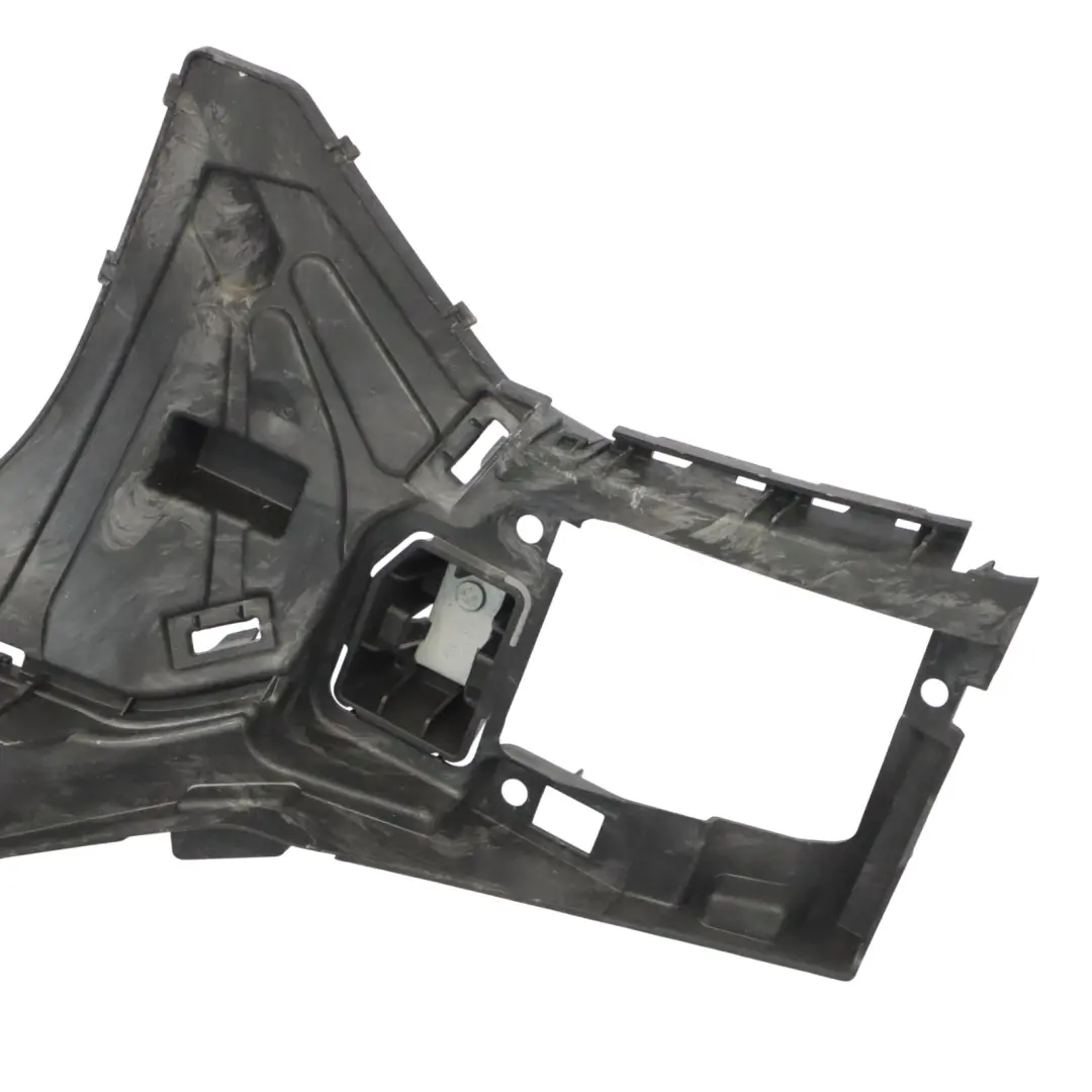 Parachoques Trasero Soporte De Montaje De Recorte para Audi Q2 GA con número de pieza 81A807385A Audi Q2 GA Parachoques Trasero Soporte De Montaje De Recorte - SKU 81A807385A - Número de pieza 81A807385A